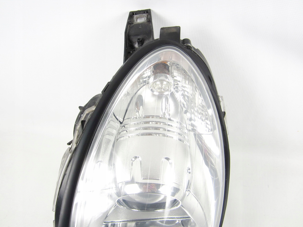 light front front left Mercedes R-klasa W251