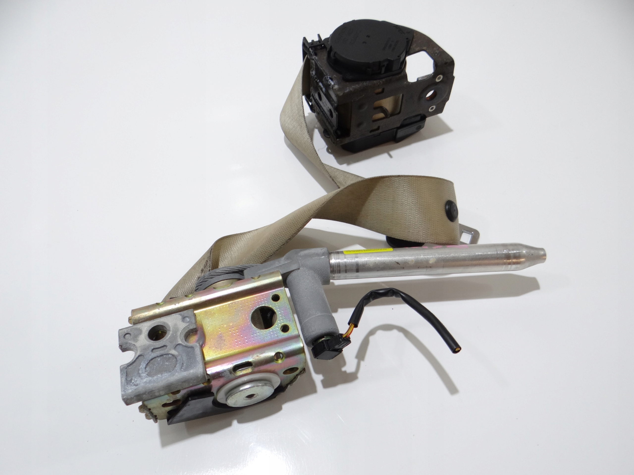 Gurten Sicherheits rechts heck BMW E65 LCI 7153328