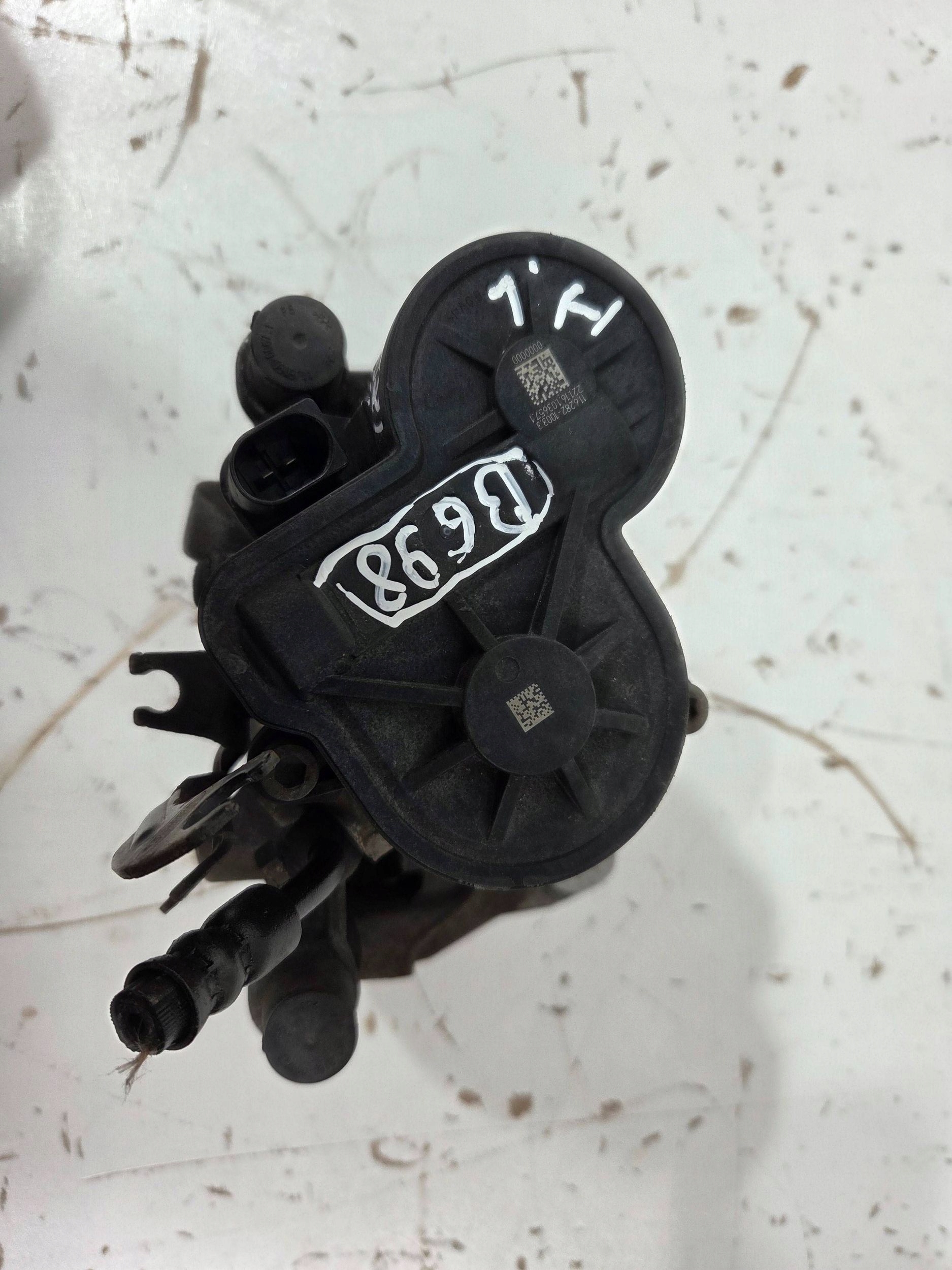 Land Rover Range Rover Evoque L551 caliper brake rear left 2K328 (B698)