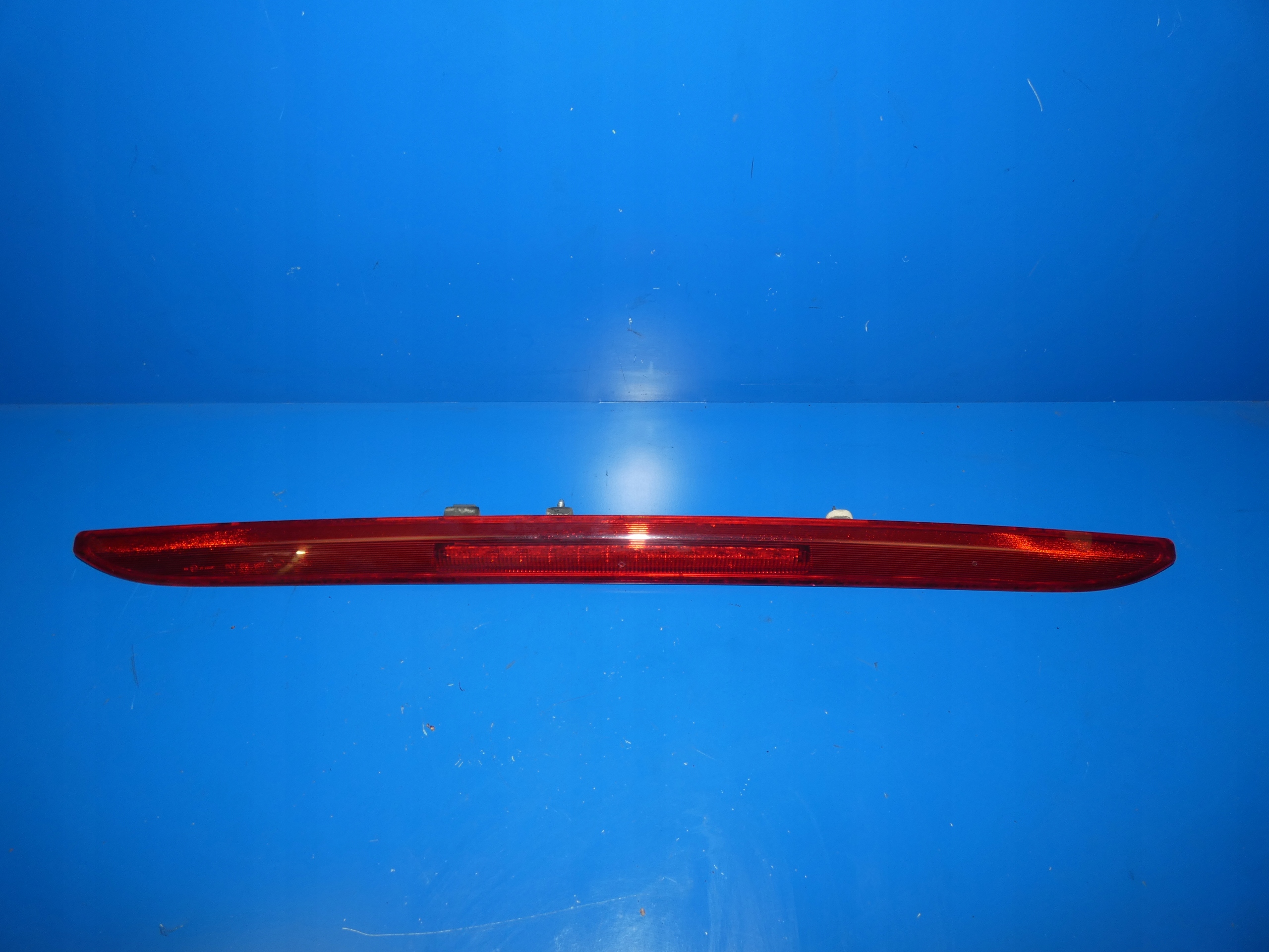 XC60 І СТОП-СИГНАЛ З ЗАКРИЛКАМИ ЗАДНІЙ ЗАДНІЙ ТРЕТІЙ