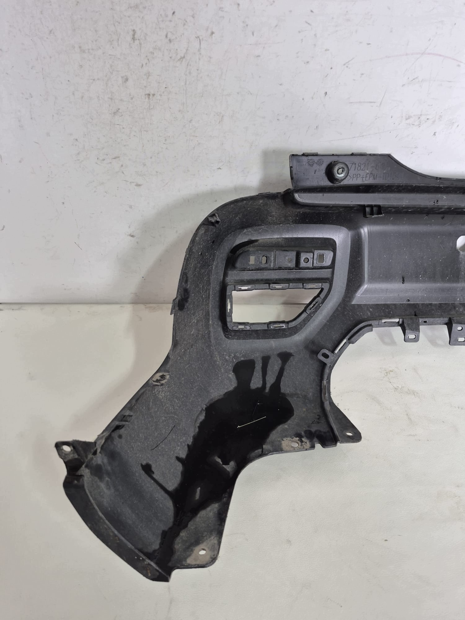 SUZUKI SX4 S-CROSS II 21- bumper rear part rear PDC