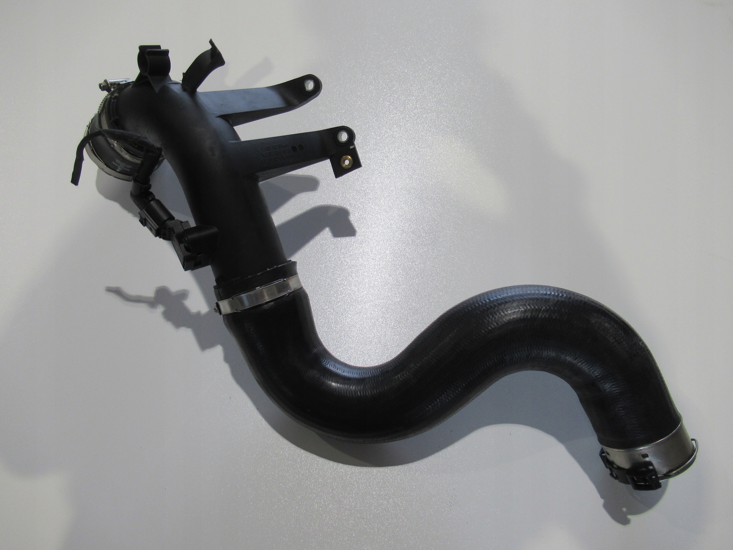 trouba intercoolera VW CRAFTER a 2.0 TDI 2E0145955G