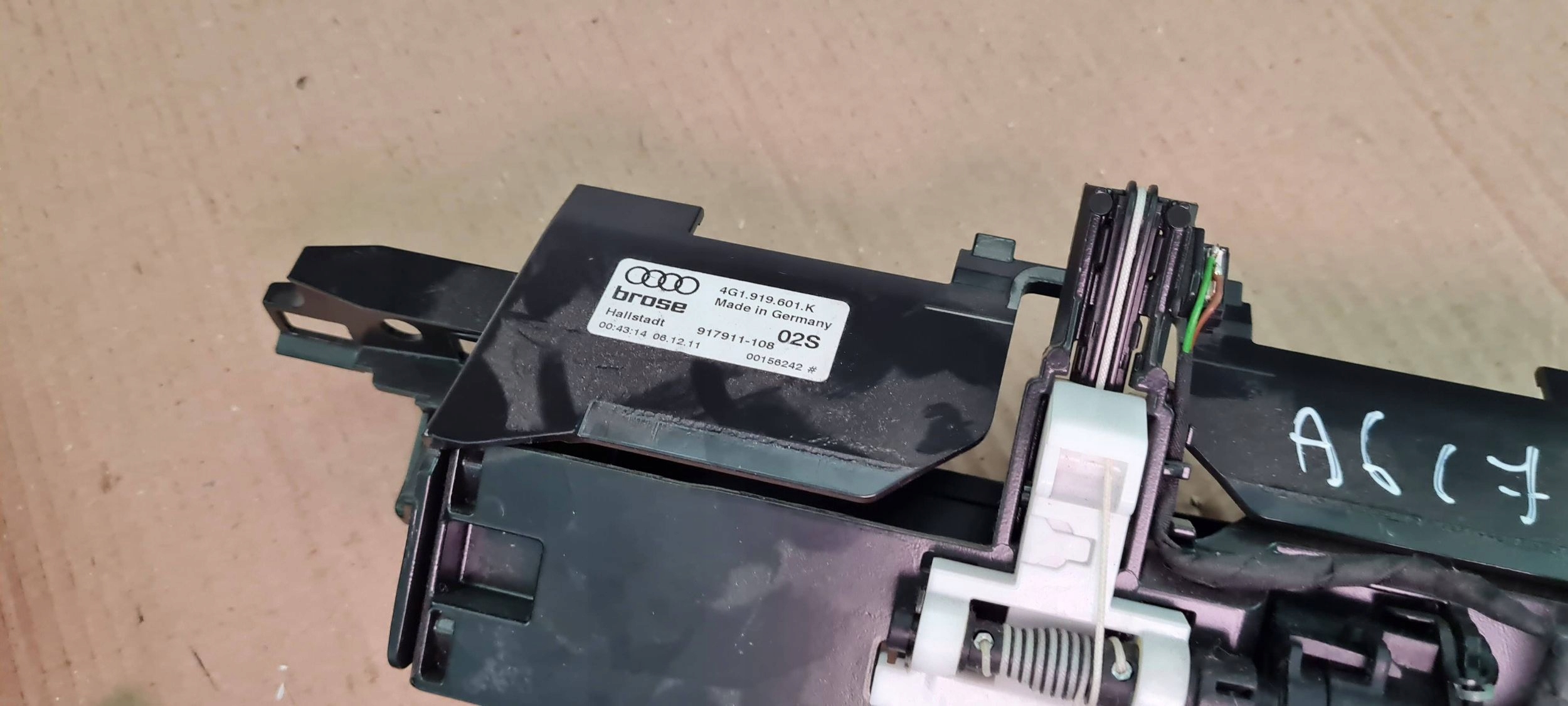 A6 C7 4G WINDA bracket WYSWIETLACZA 4G1919601K A7 4G