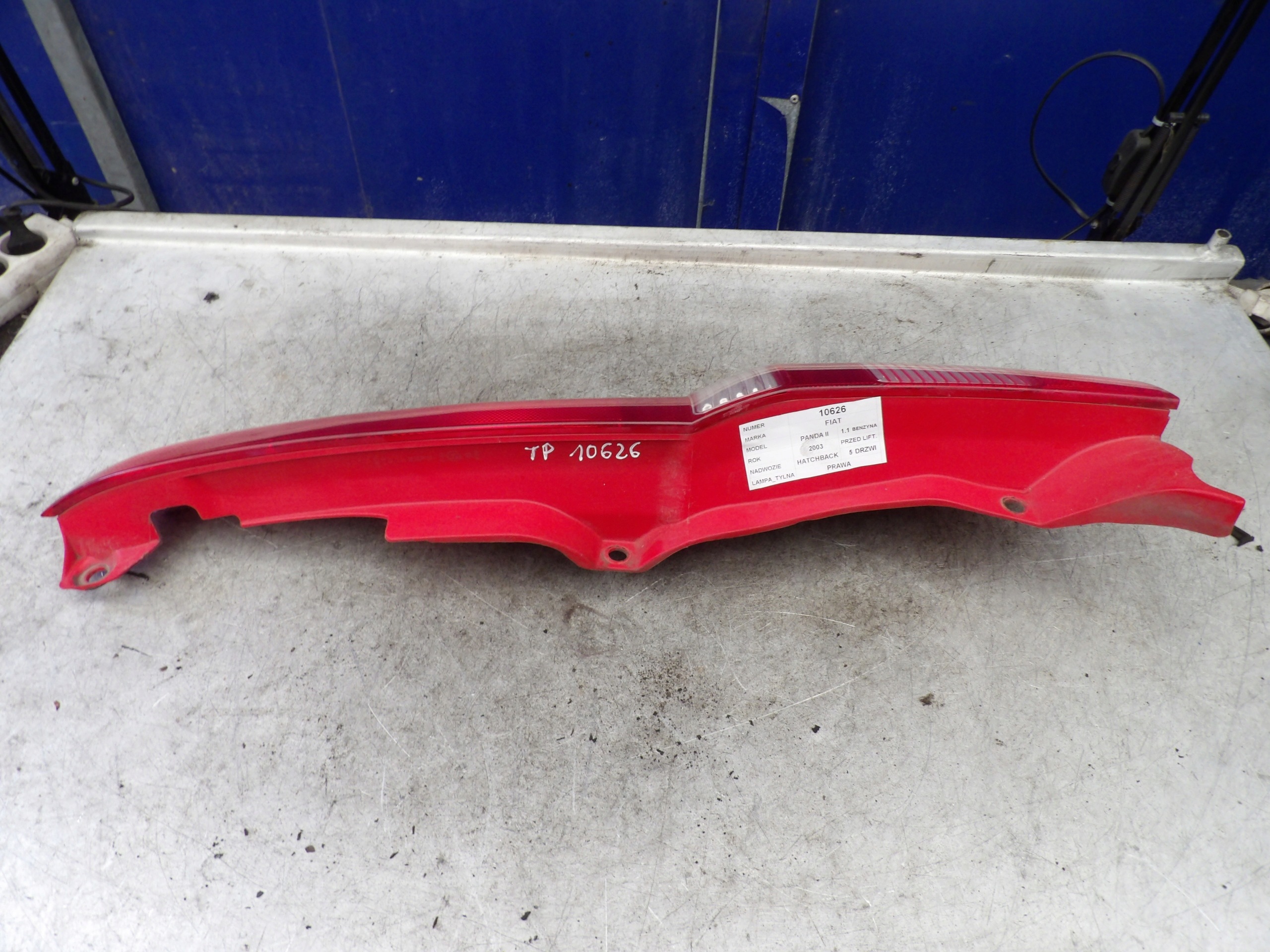 FIAT PANDA II light rear right