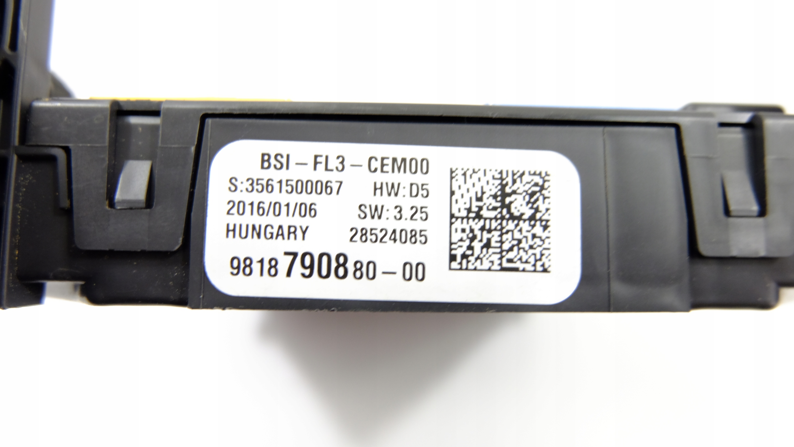 JUMPY III блок предохранителей 9818790880