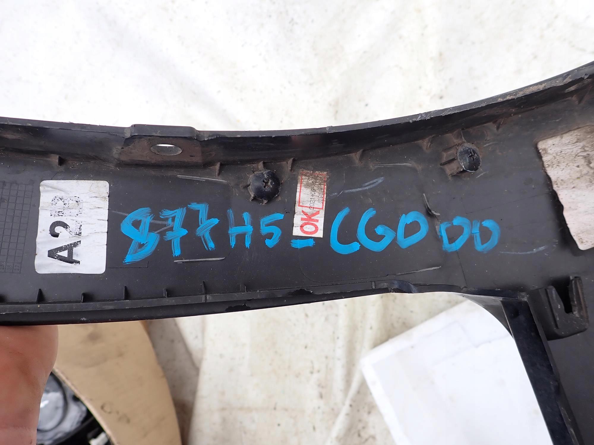 HYUNDAI STARIA 21-> moulding cap left front