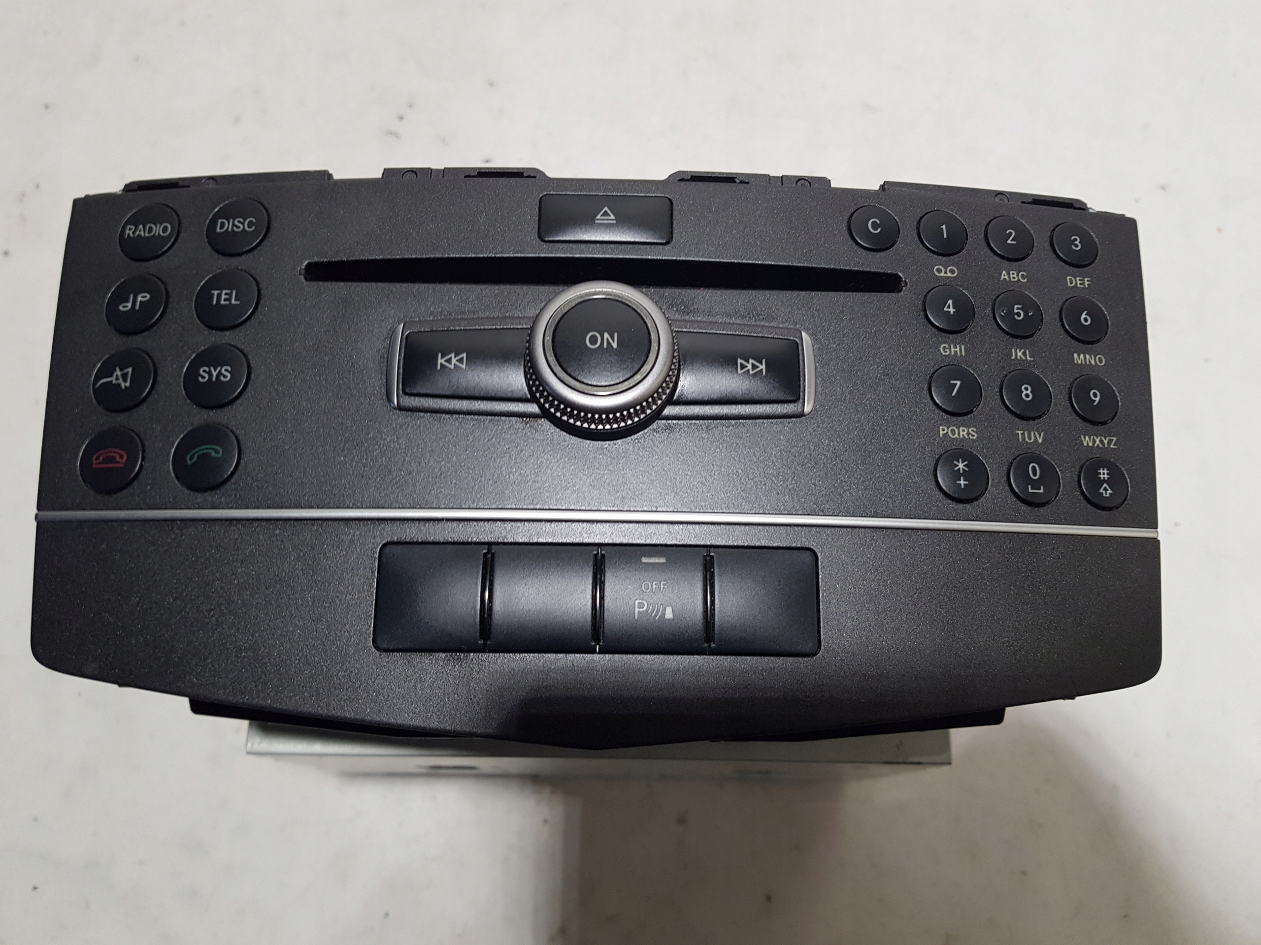 RADIO CD MERCEDES W204 2049007202