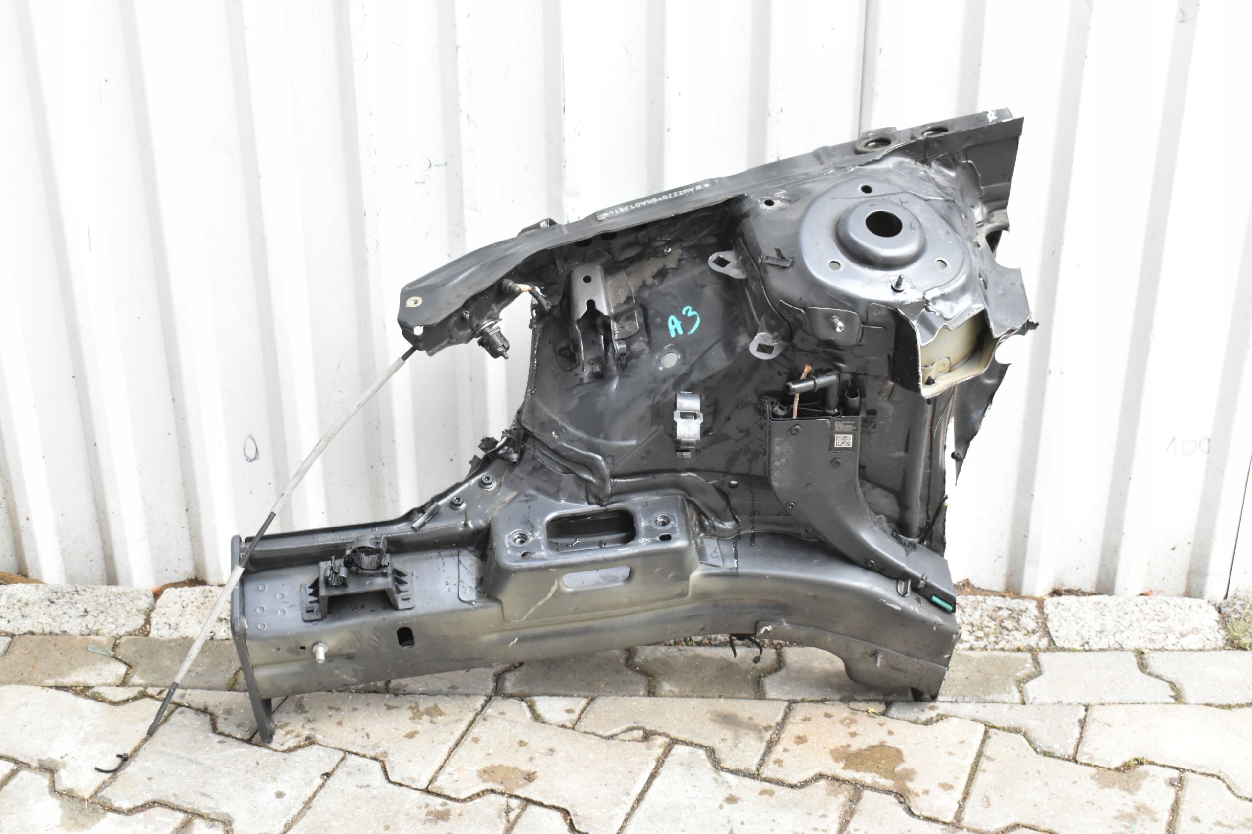 ЛОНЖЕРОН ПРАВИЙ ПЕРЕД ЧАША FARTUCHq0803106 AUDI A3y 2021