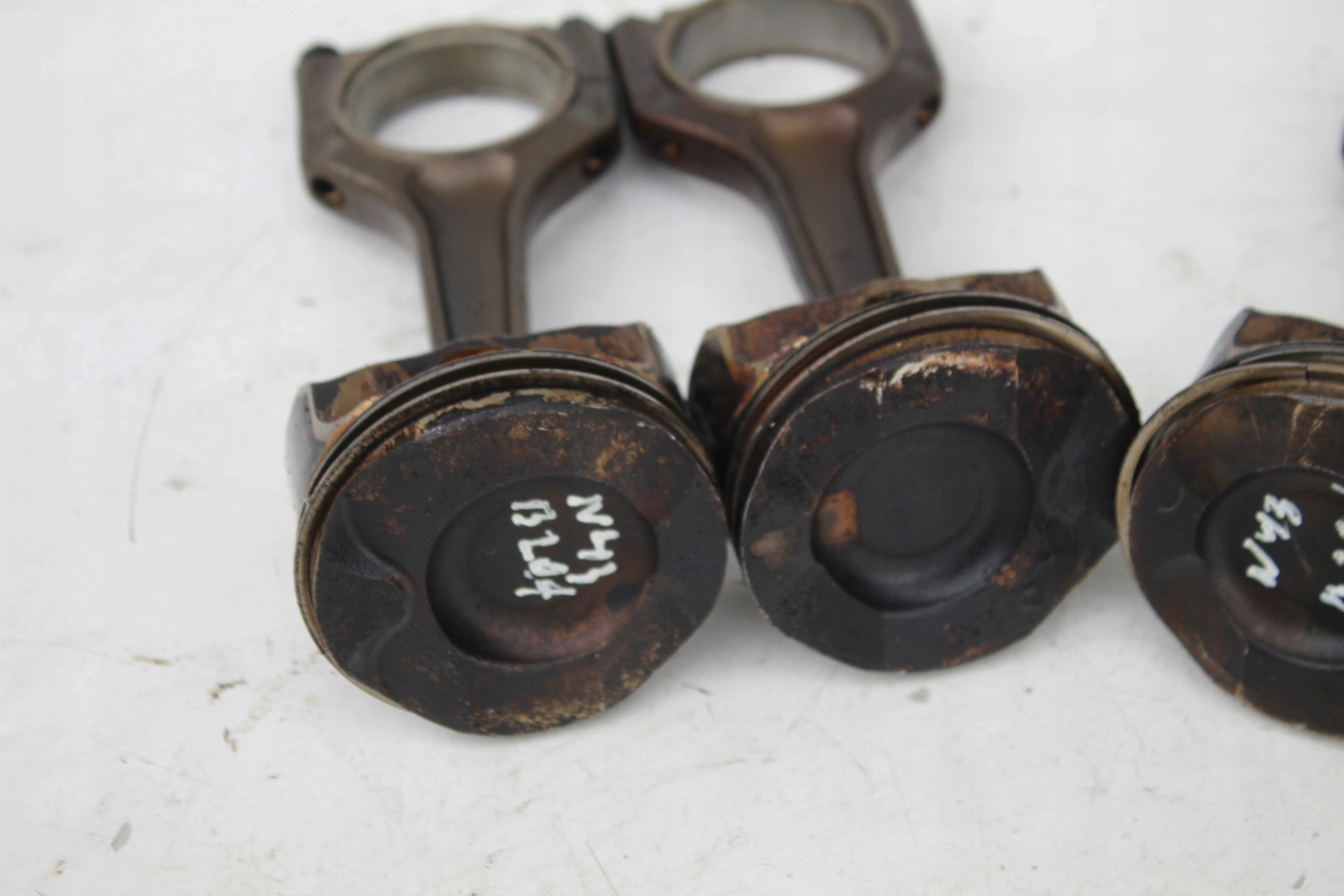 TŁOK KORBOWÓD BMW N43B20 543 Producent części BMW OE