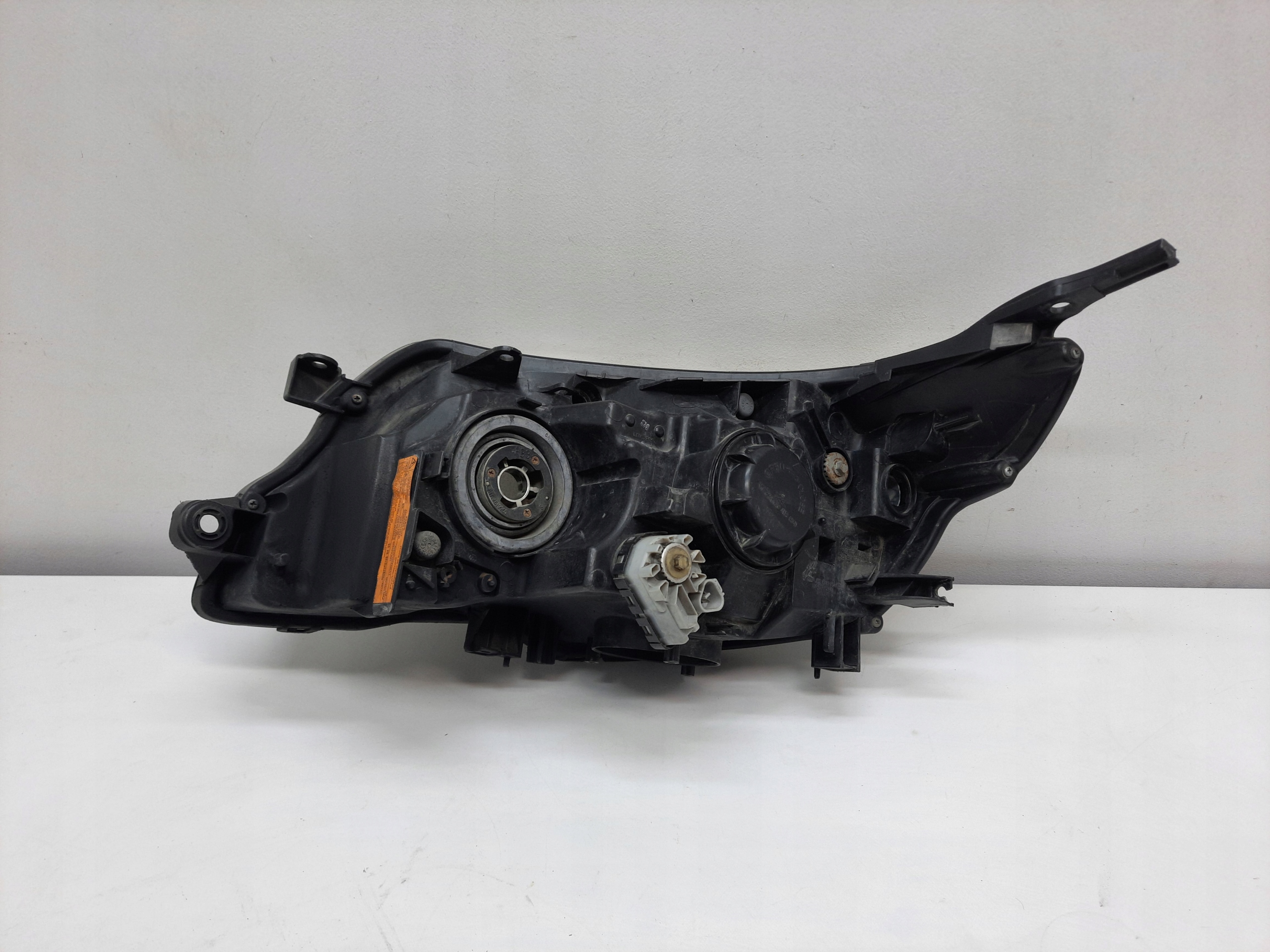SUBARU FORESTER 3 III XENON 08-12 light REFLEKTOR right front original EU