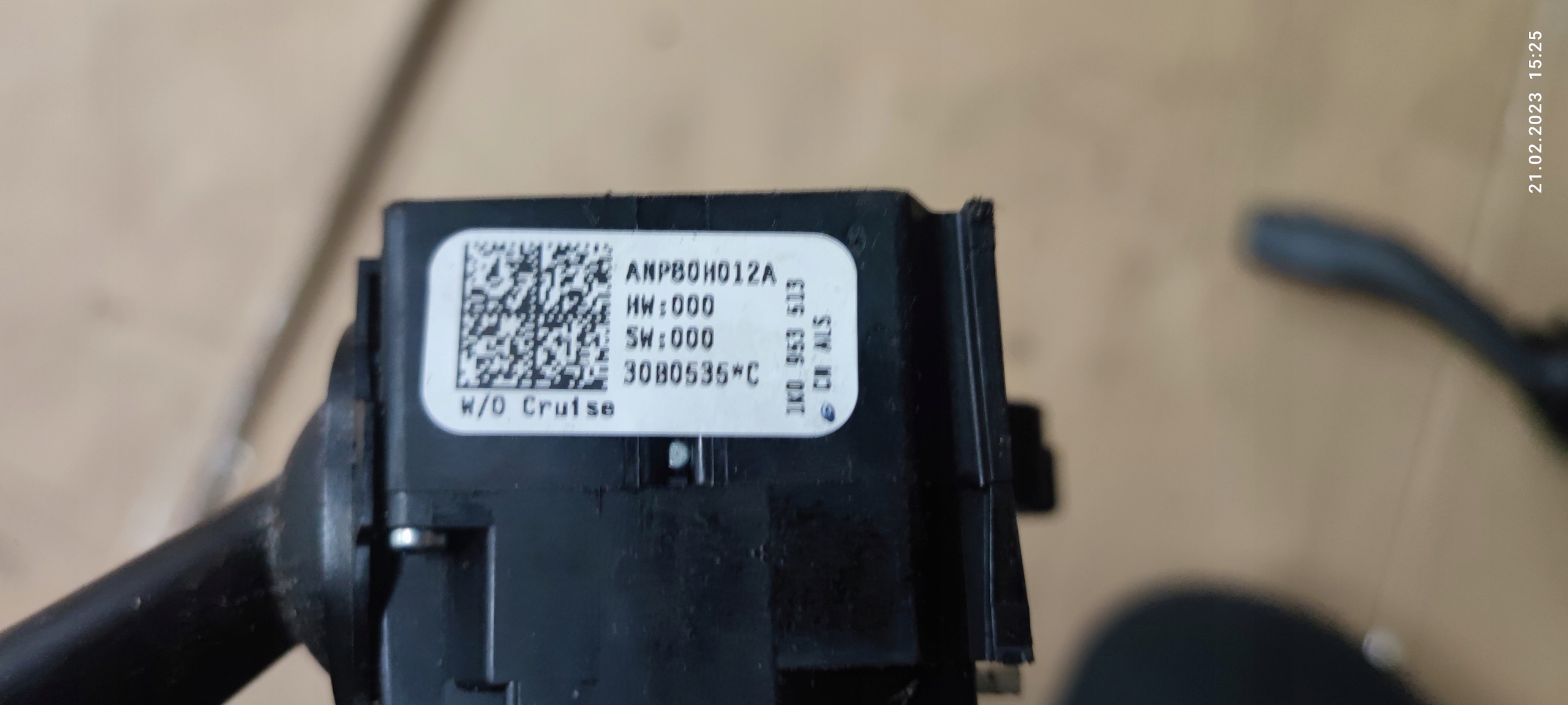 VW GOLF V wiper control of indicators