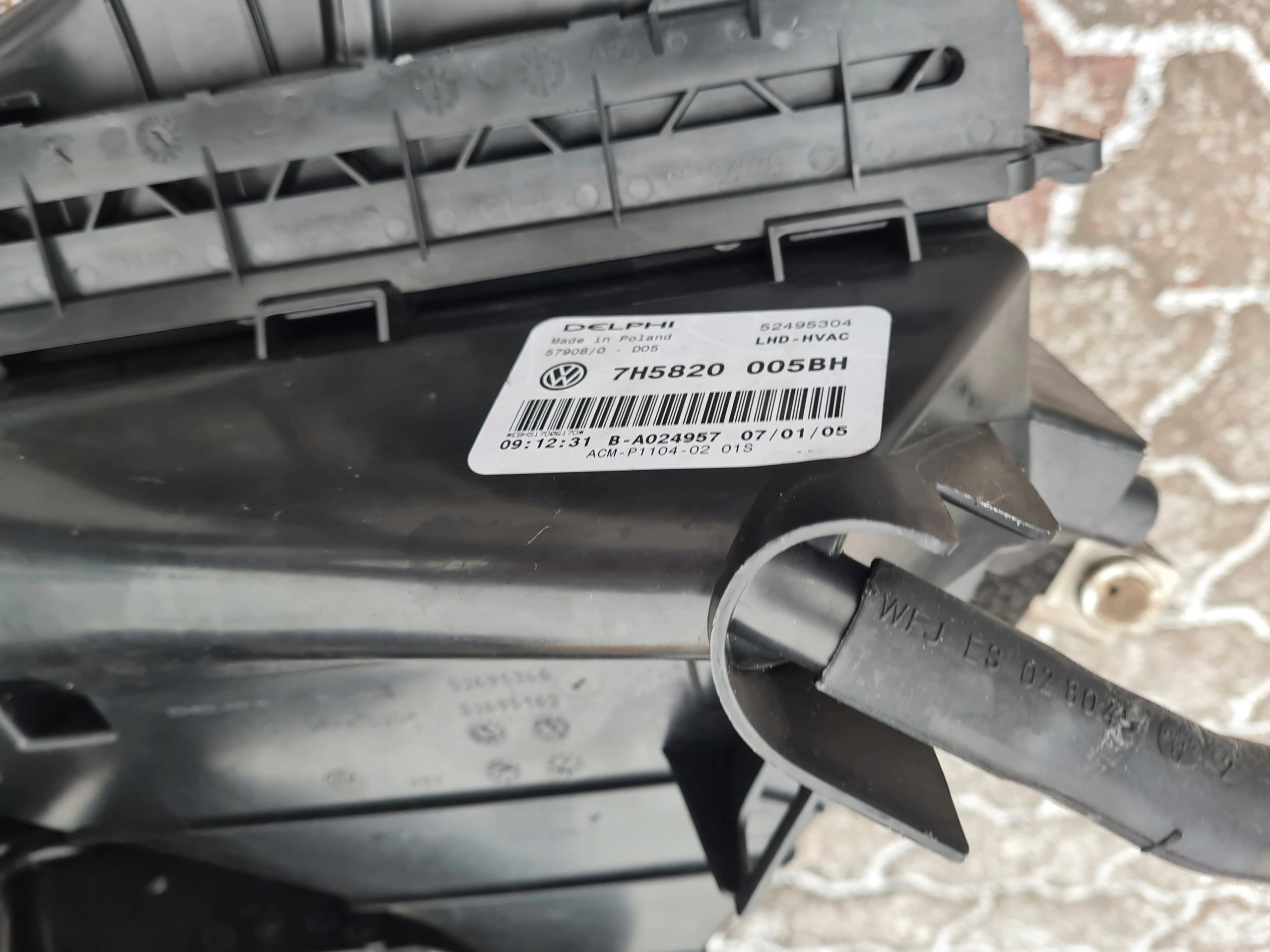 VW T5 MULTIVAN nagrzewnica przód 7H5820005BH Typ samochodu 4x4/SUV Autobusy Samochody ciężarowe Samochody dostawcze Samochody kempingowe Samochody osobowe