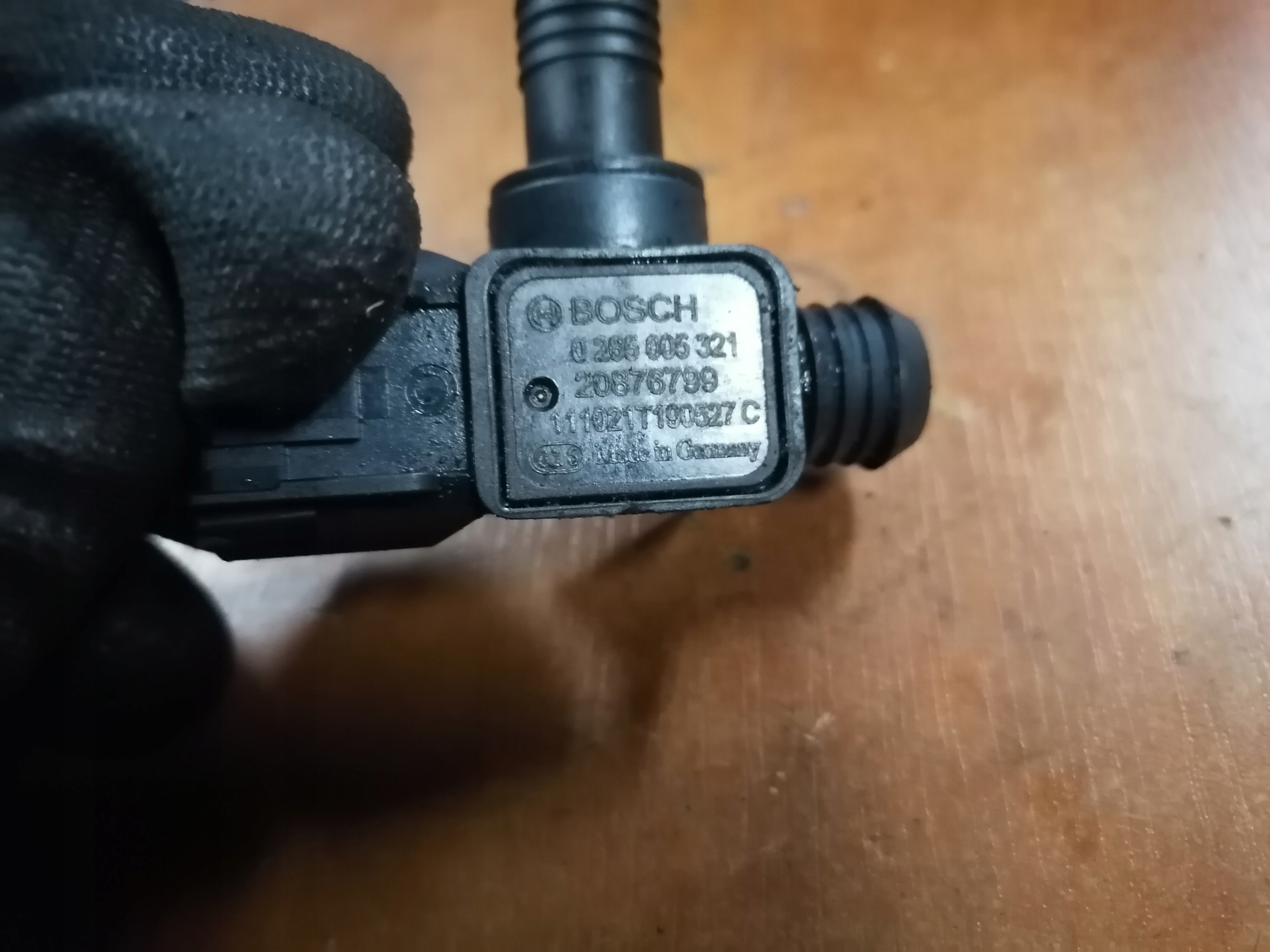 sensor vacual ASTRA J MERIVA B 0265005321