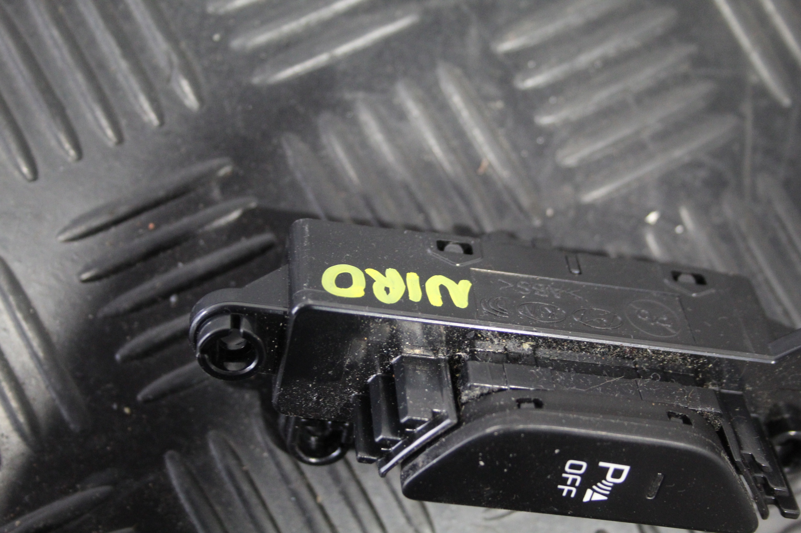 button OFF PARKTRONIC KIA NIRO 1 and LIFT