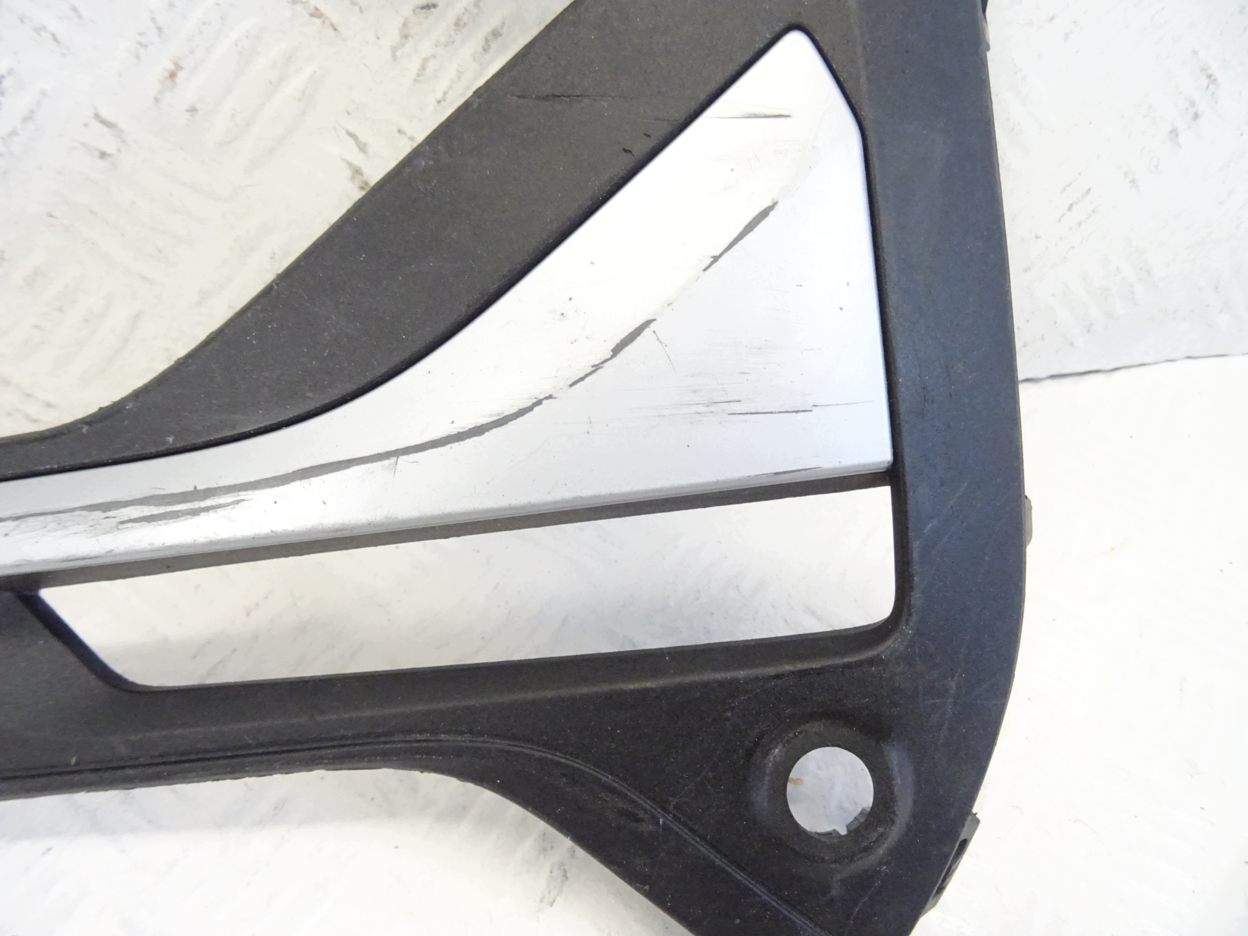 grid of a bumper left front BMW X1 F48 51117954249