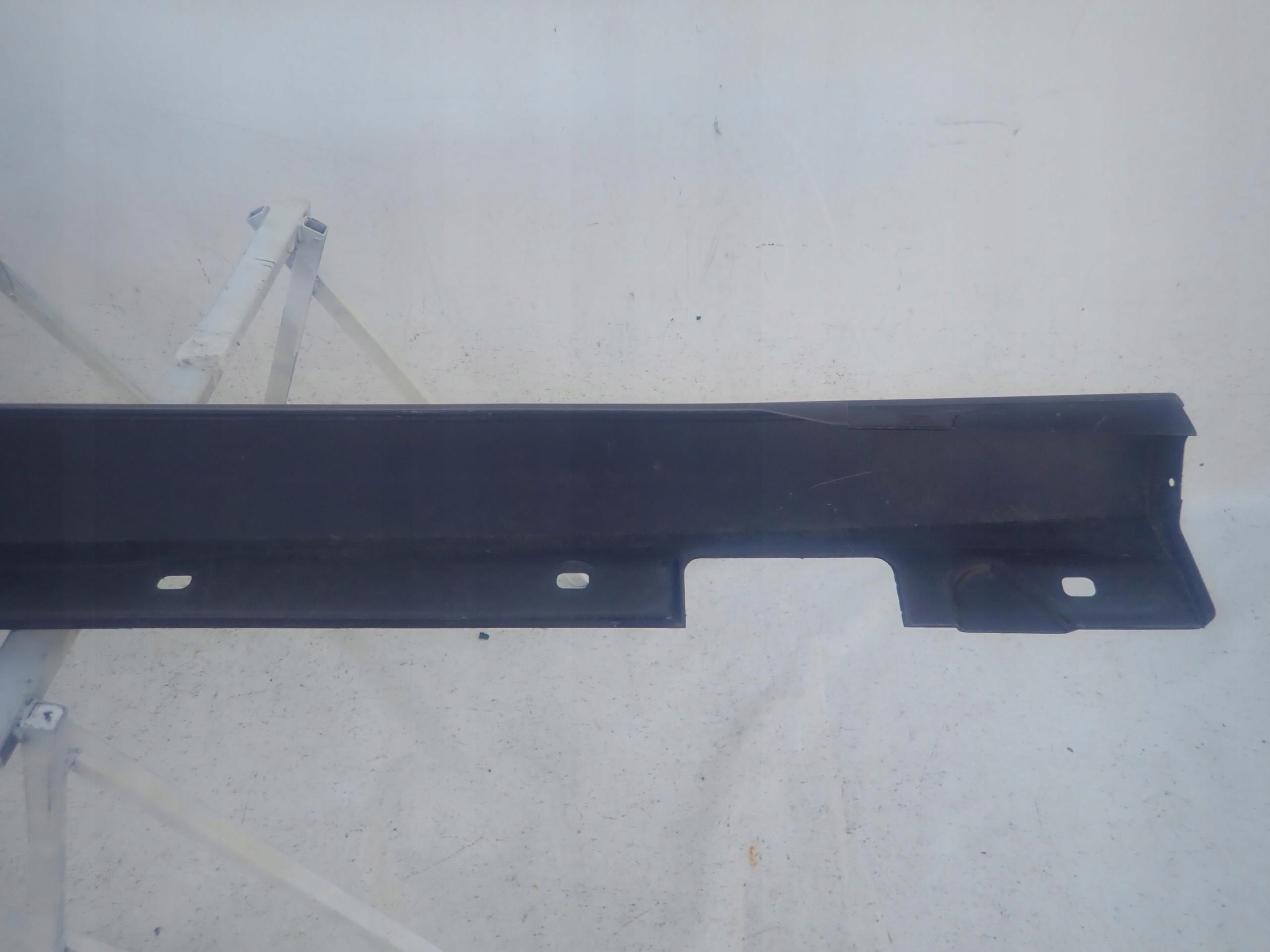 MERCEDES E-KLASA W212 threshold moulding threshold left