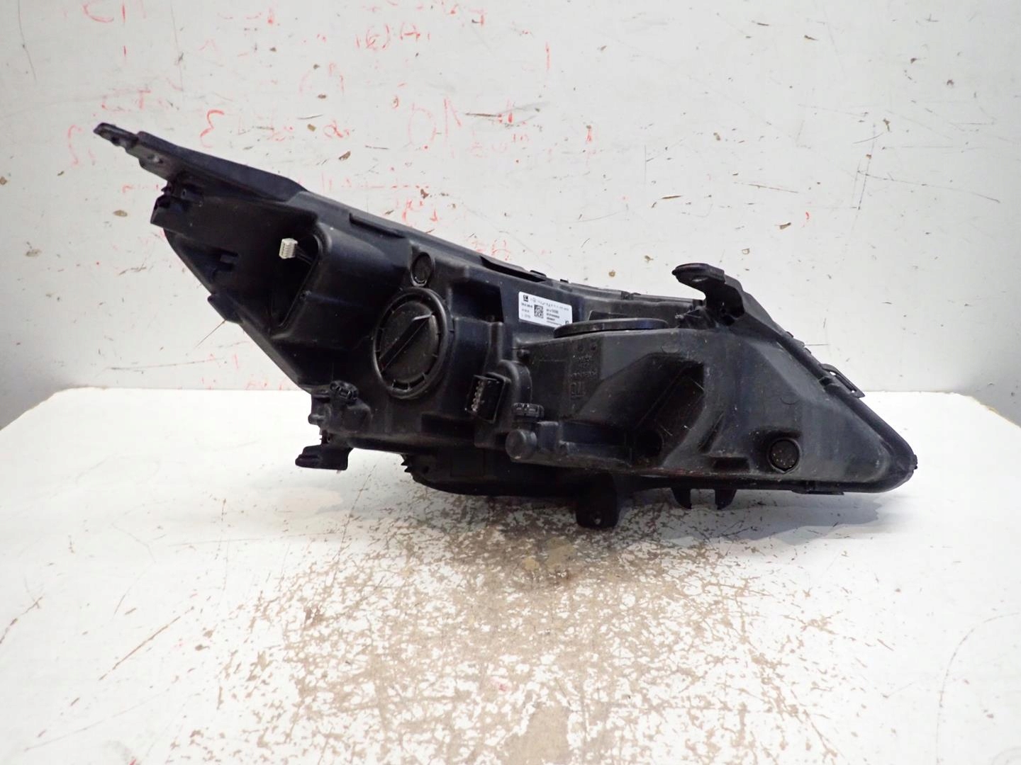 light front left OPEL ASTRA V K LIFT 19- FULL LED 39195688