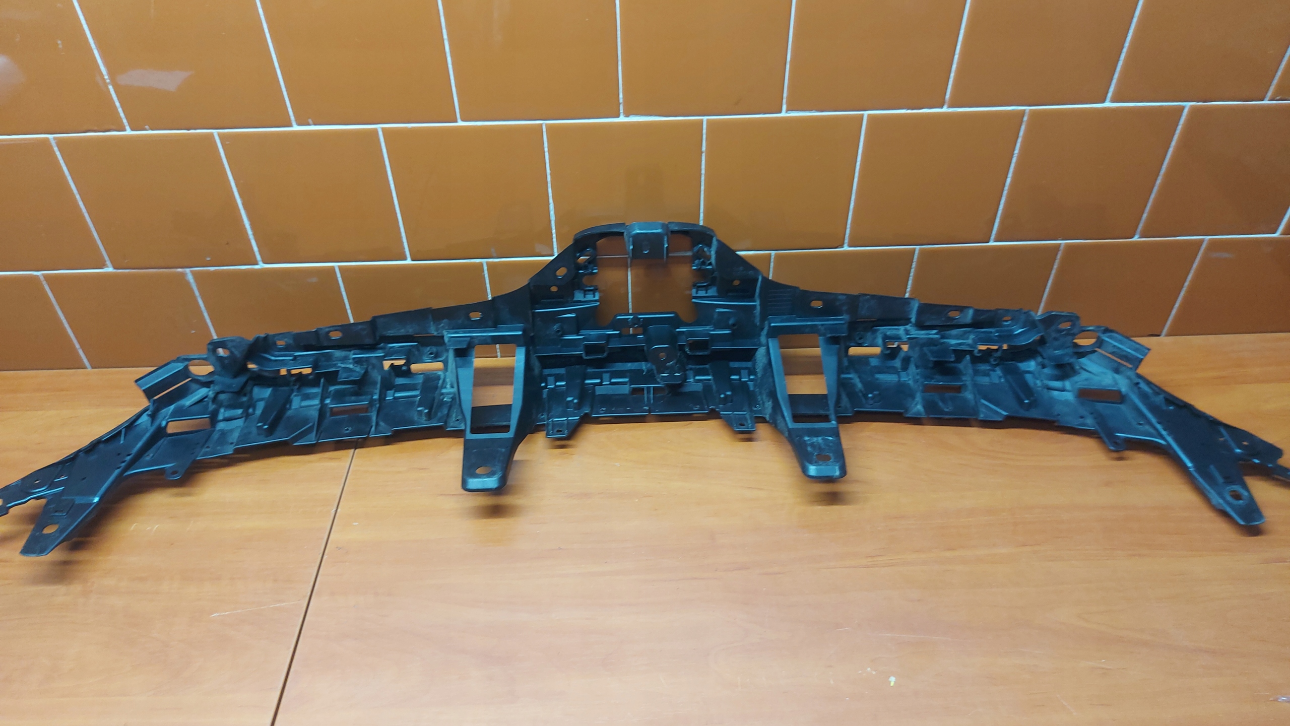 grill grille of a bumper front front TOYOTA HIGHLANDER 20