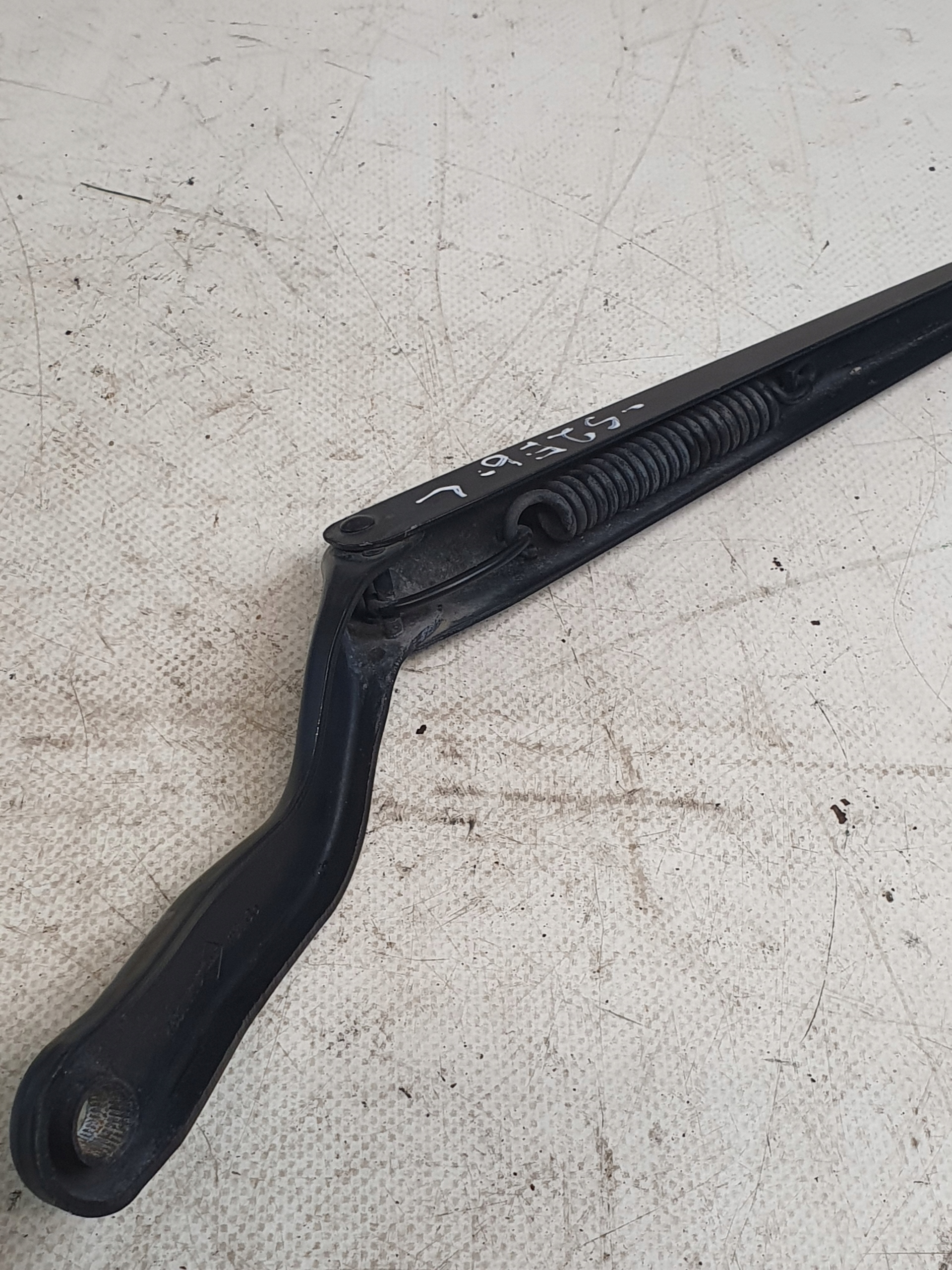wiper arm left front FORD FIESTA MK6 05r.