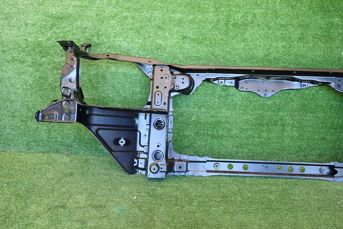 LAND CRUISER LC200 09-17 support panel for radiators front