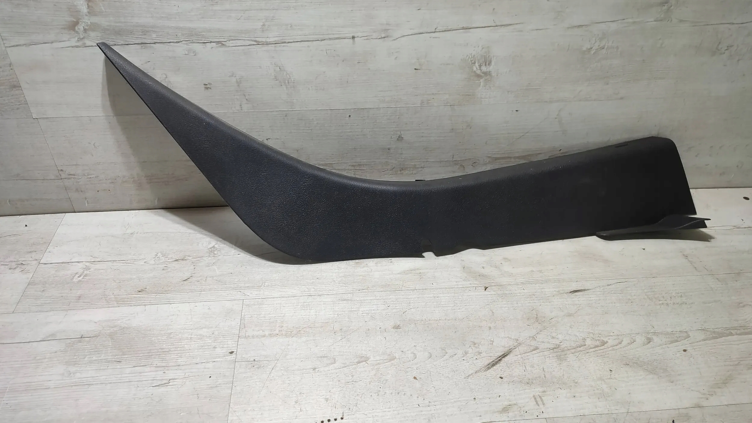 Dacia Logan II 2019r rear part side right mouldings threshold, caps
