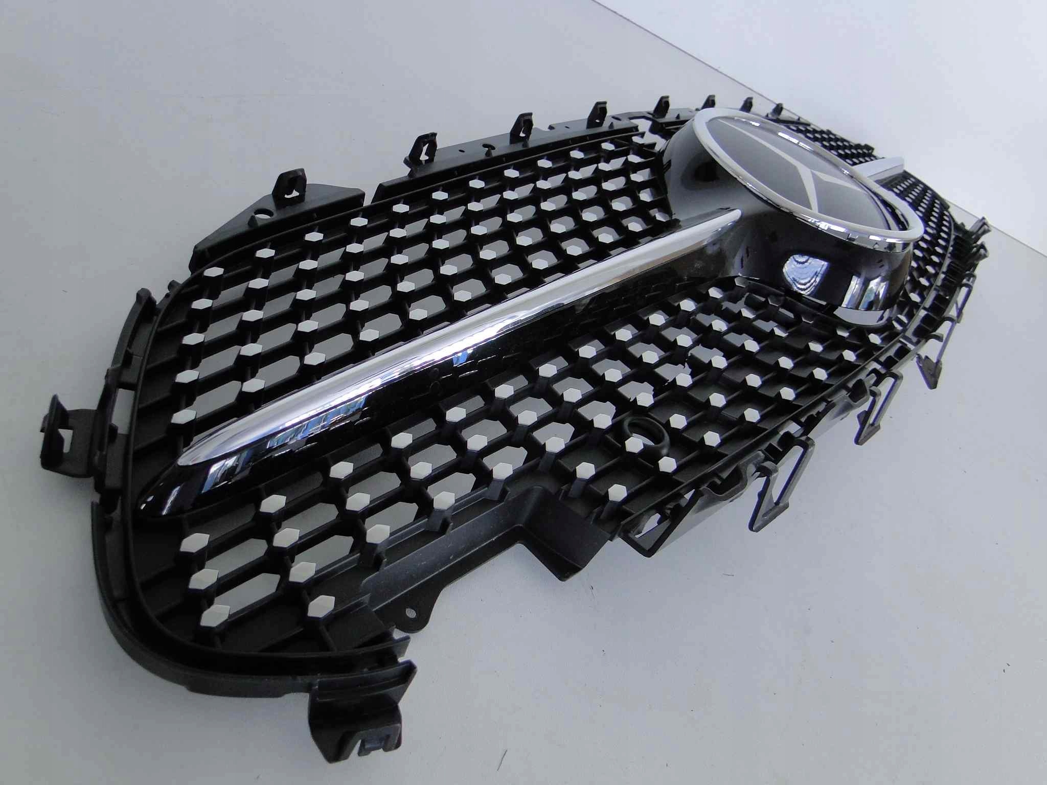 MERCEDES CLS 257 AMG PAKIET GRILL ATRAPA KAMERA Numer katalogowy części GRILL AMG CLS 257