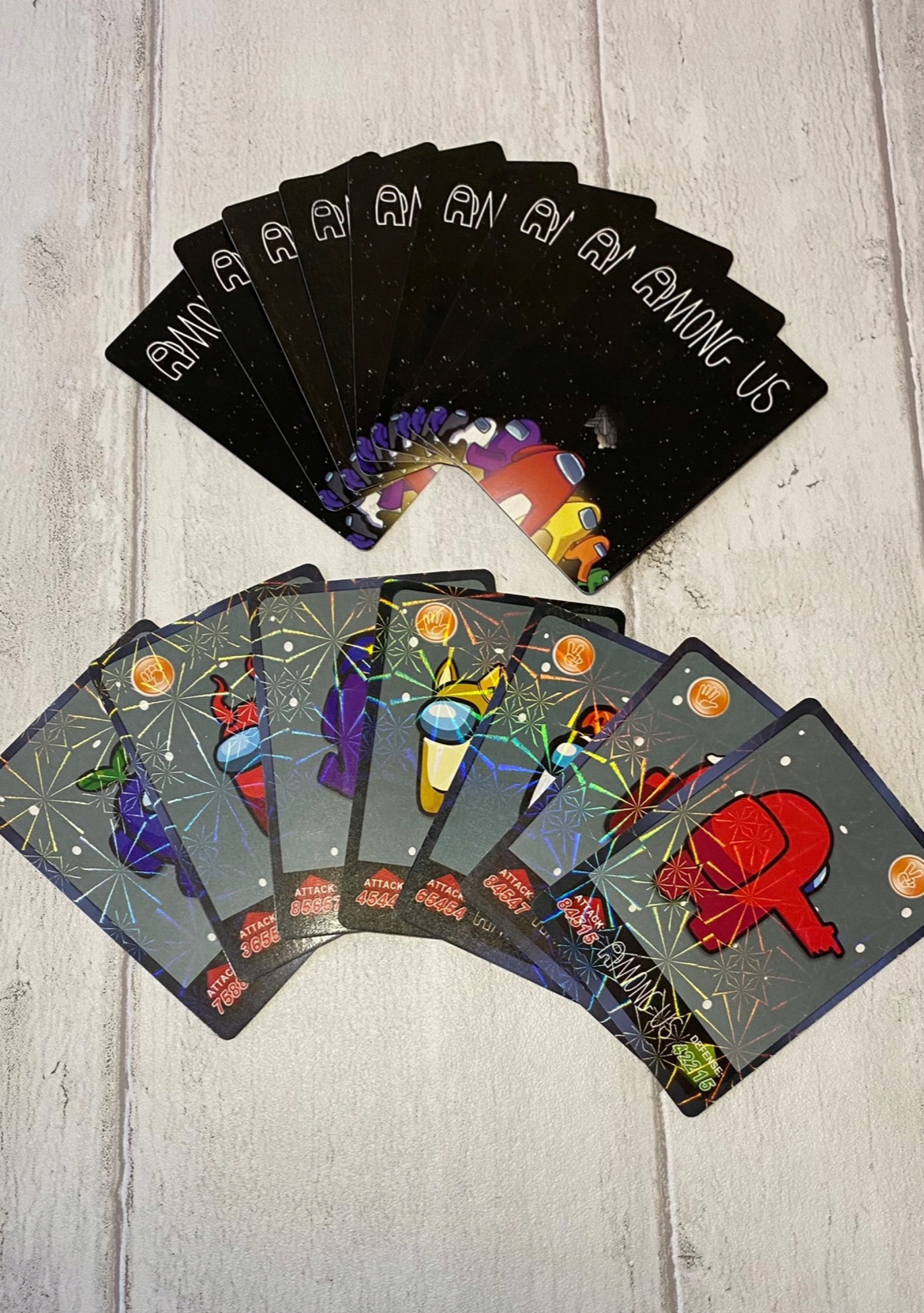 KARTY AMONG US 12 szt BOOSTER 96 kart ZESTAW Wiek dziecka 3 lata +