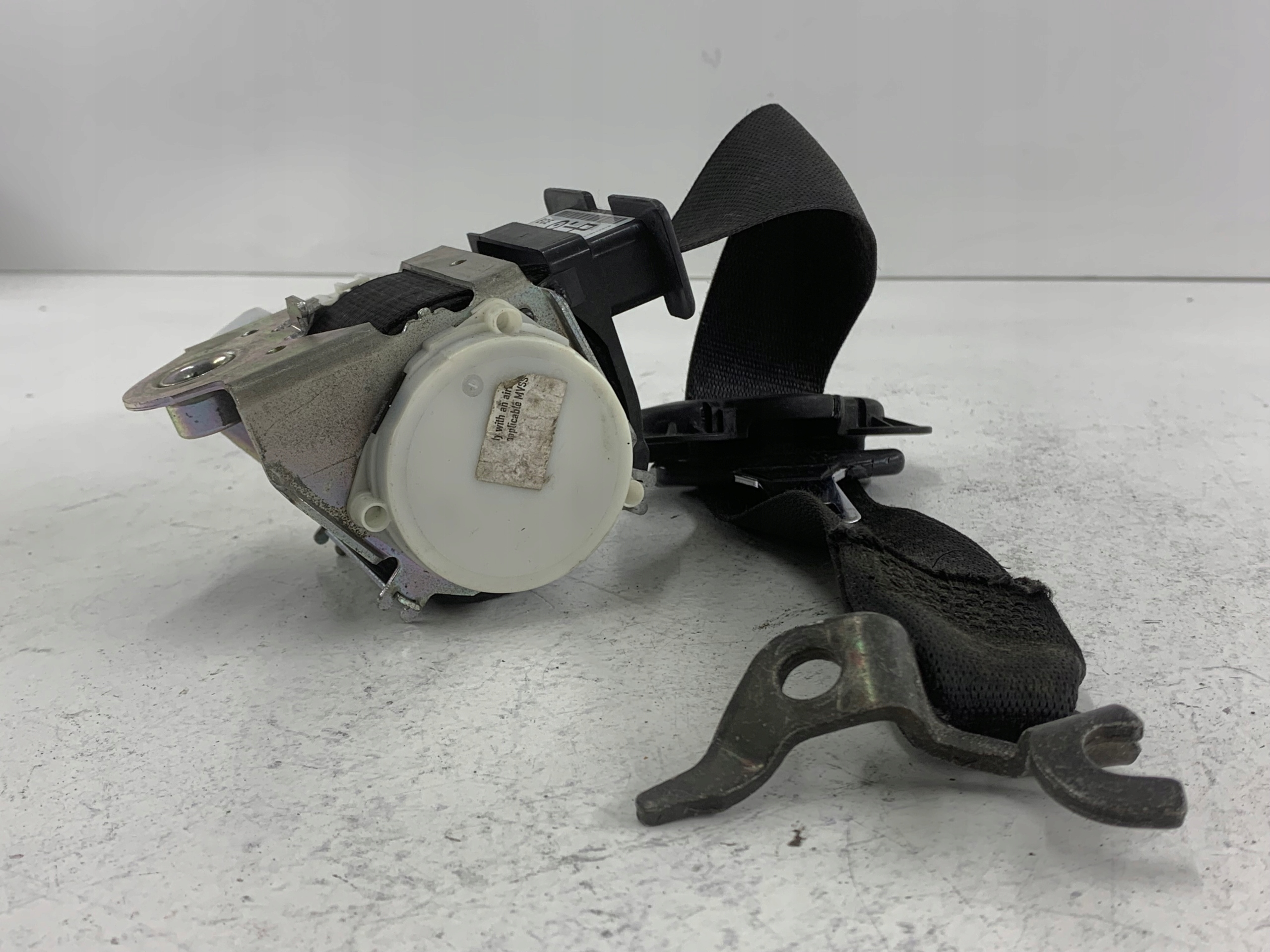 BMW E91 tension belt safety left front 33059848