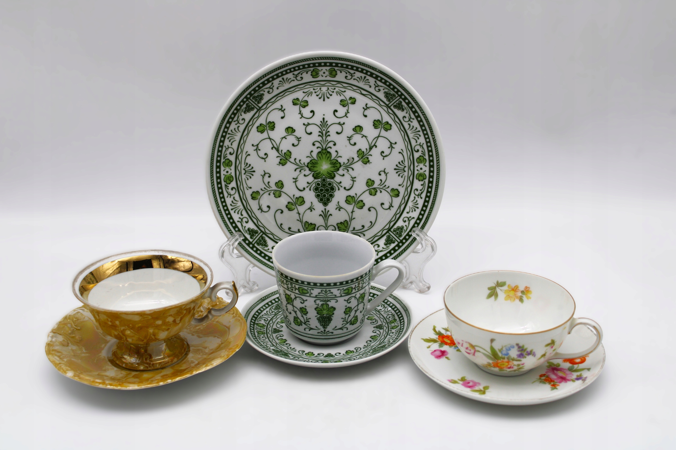 STARA RÓŻNA PORCELANA NA CZĘŚCI