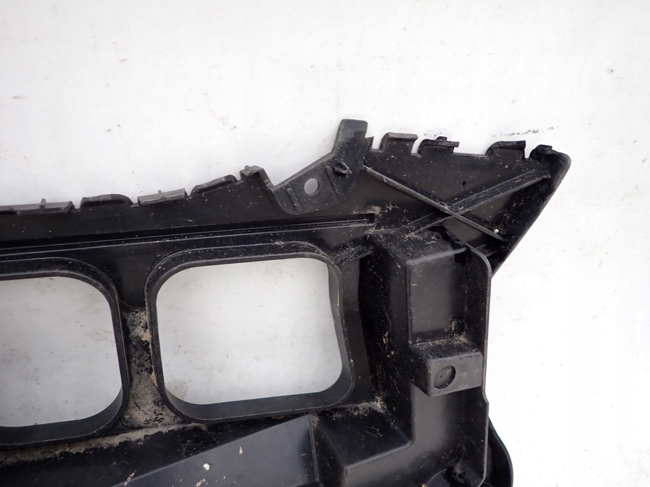 BMW 3 E91 04- support holder right rear part rear.