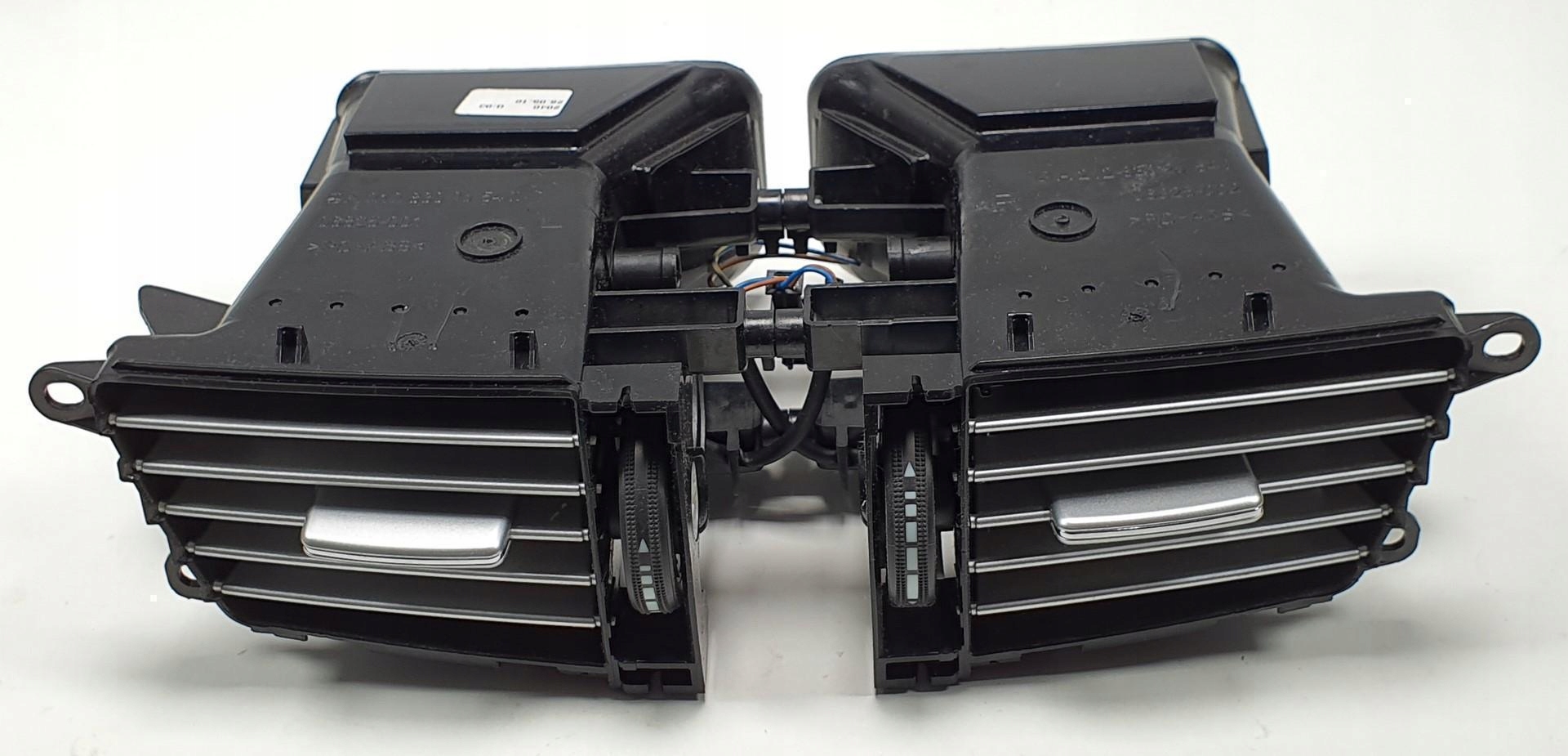 Вентиляційна решітка центр MERCEDES W212 A2128302554