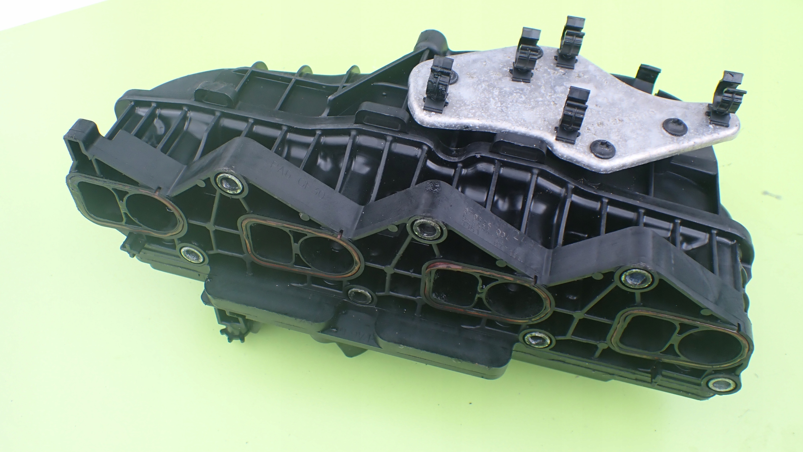 Впускний колектор MERCEDES W204 2.2 CDI A6460902437