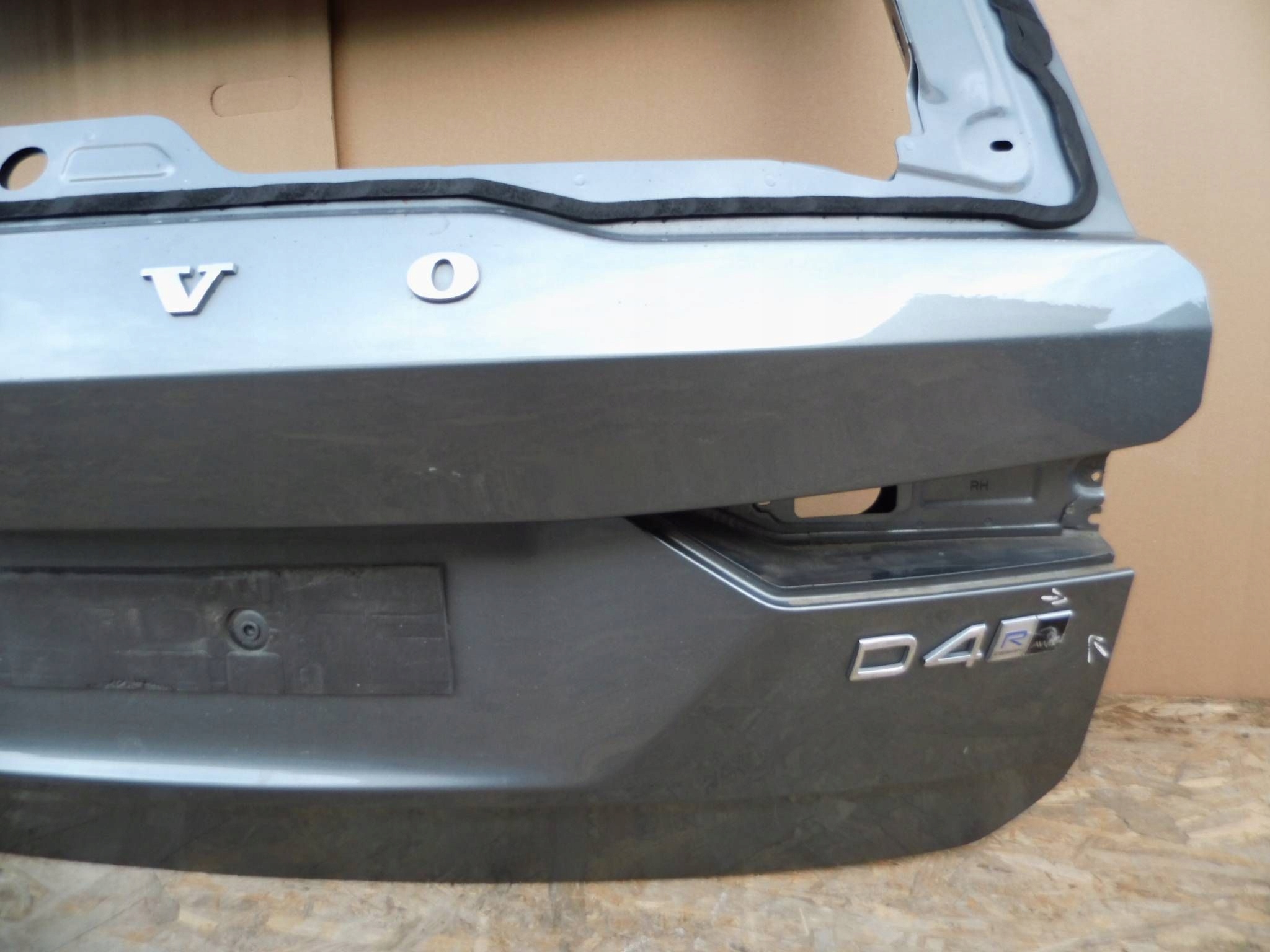 Volvo V60 II 2018-2024 boot doors rear part 31455954