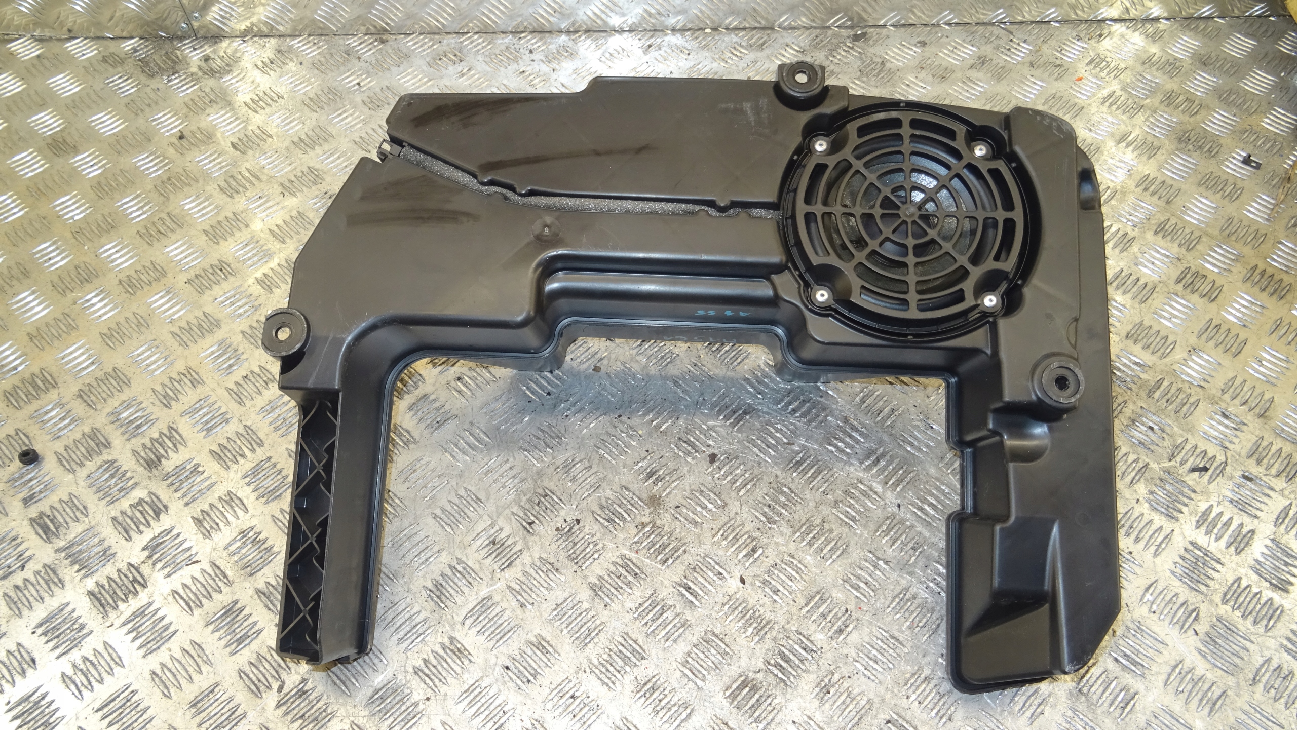 Audi A5 8T Subwoofer bang Olufsen 8K9035382B