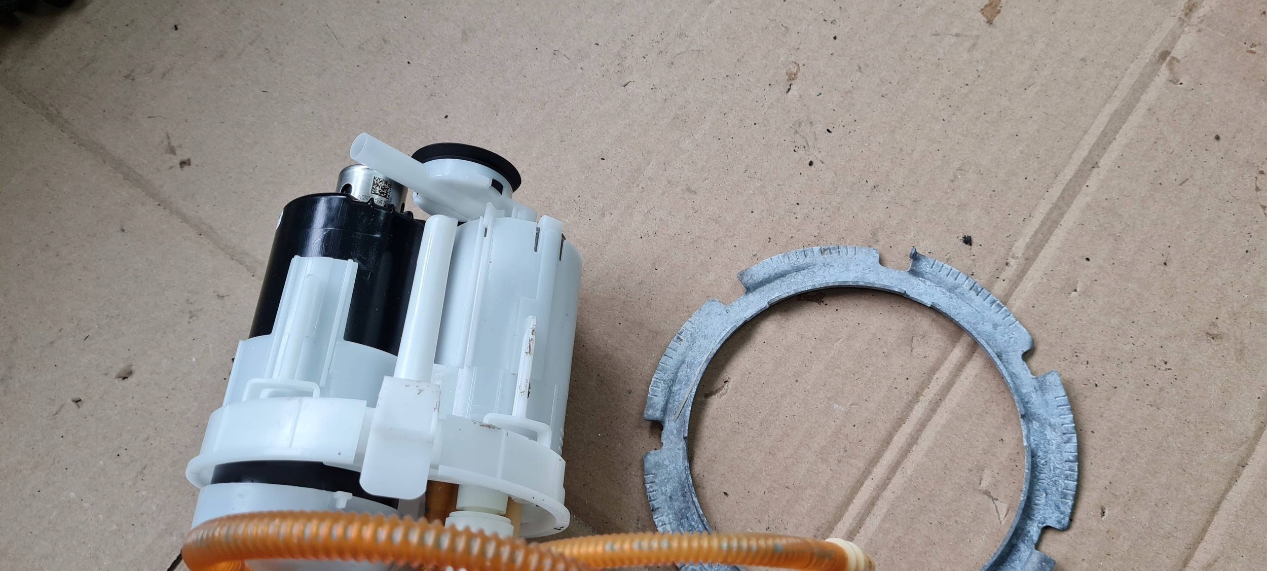 Q5 80A pumpa goriva rezervoara benzin 2.0 TFSI 80A919087