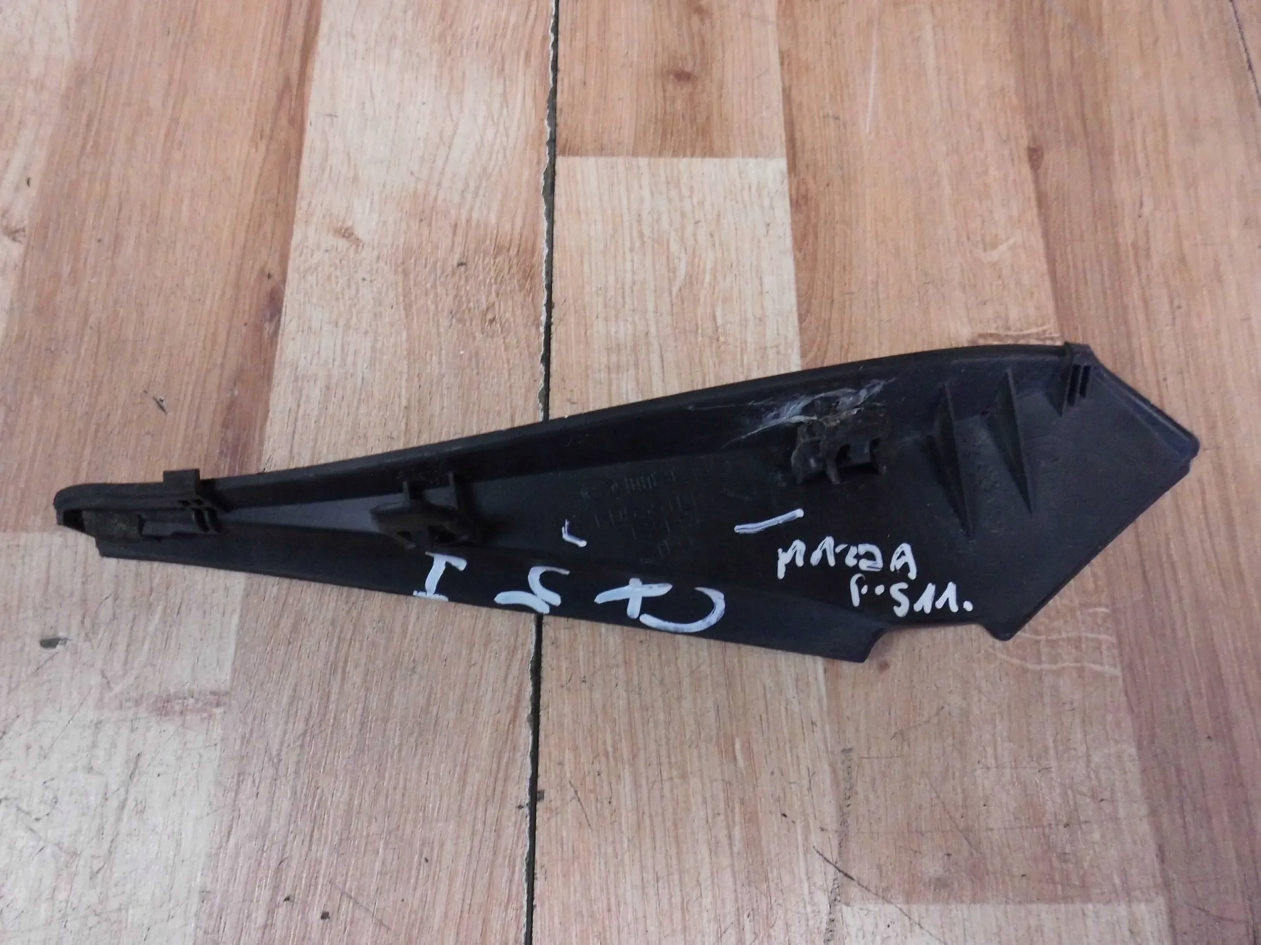 Mazda CX-5 and 2012-2017 cover spoiler under the window right K2443