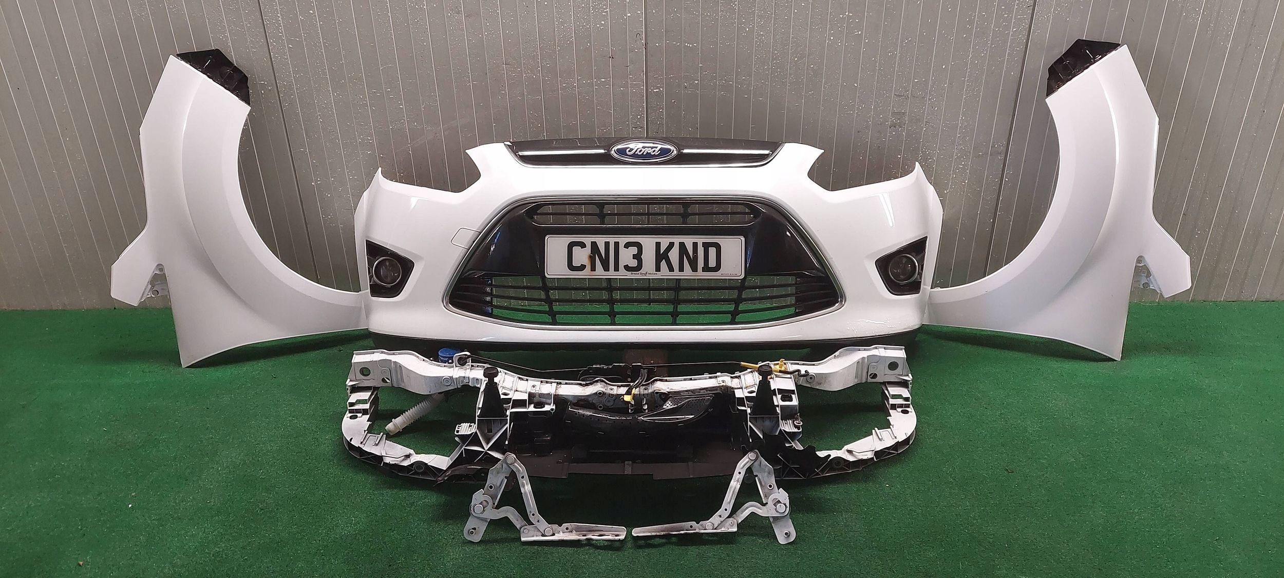 support panel for radiators FORD C-MAX MK2 GRAND C-MAX MK2 10-15 LAK: 5A FROZEN WHITE