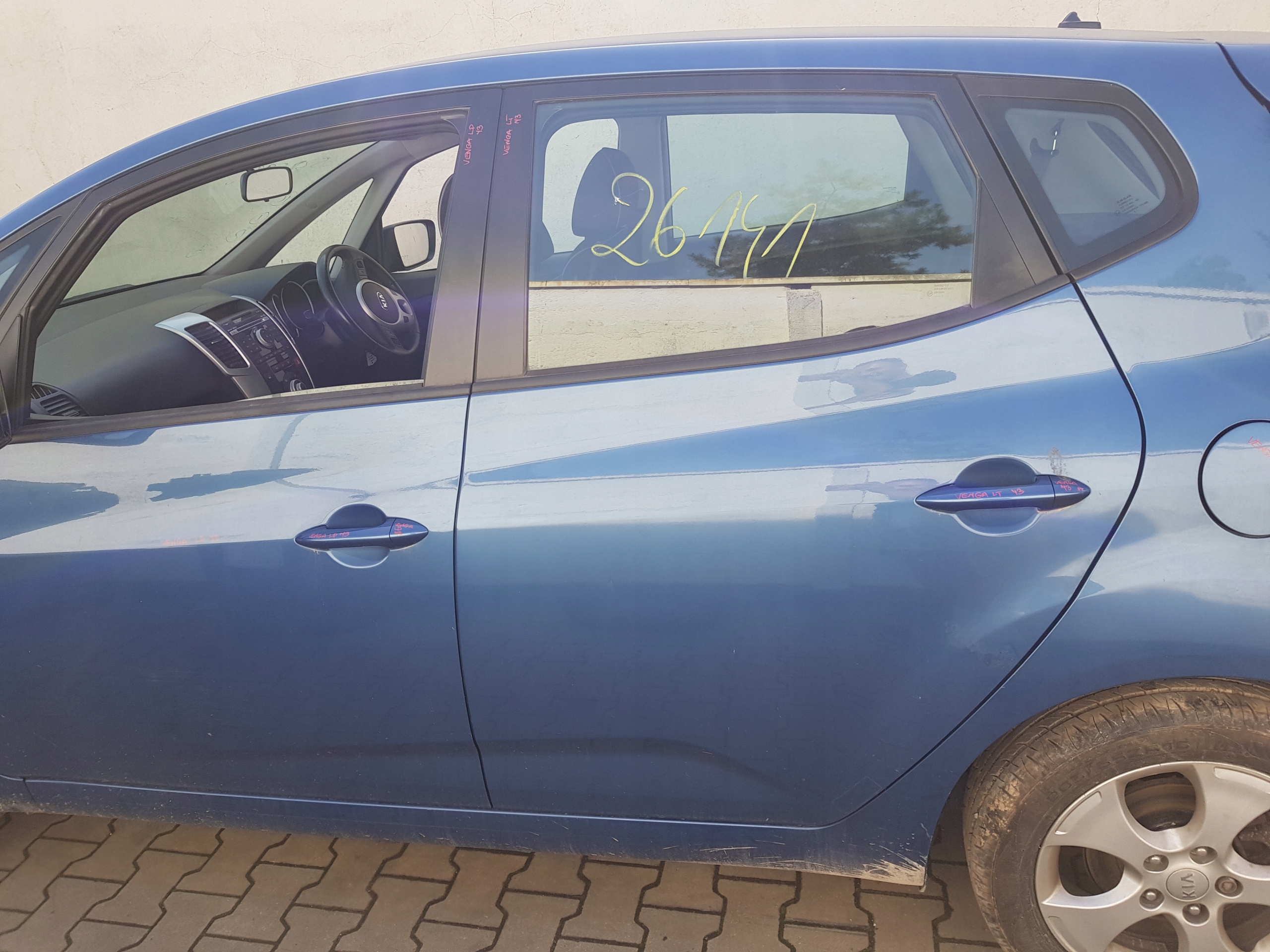 KIA VENGA door left rear part rear. left J3 2009