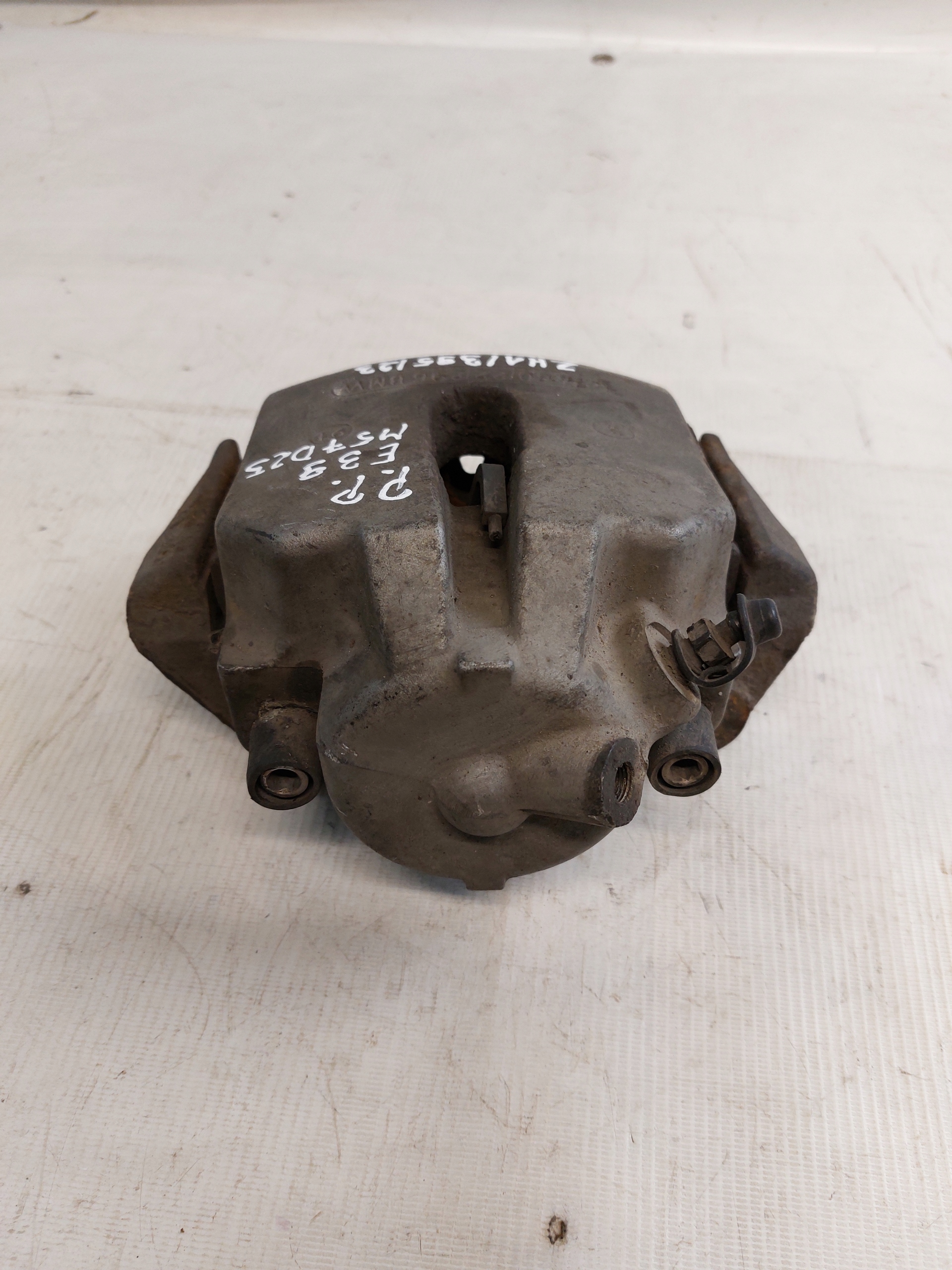 caliper brake right front BMW E39 M57D25 2.5D