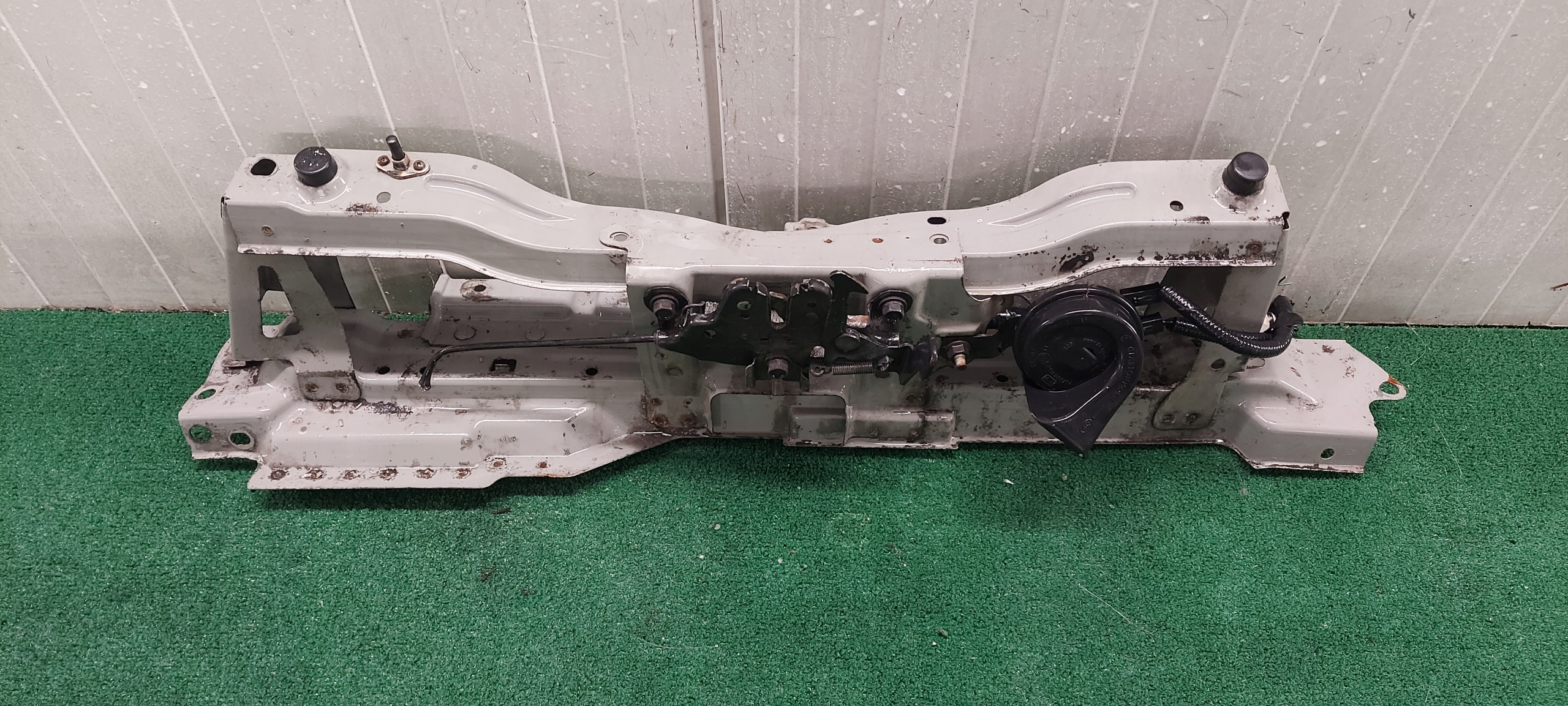 support panel for radiators upper NISSAN NV200