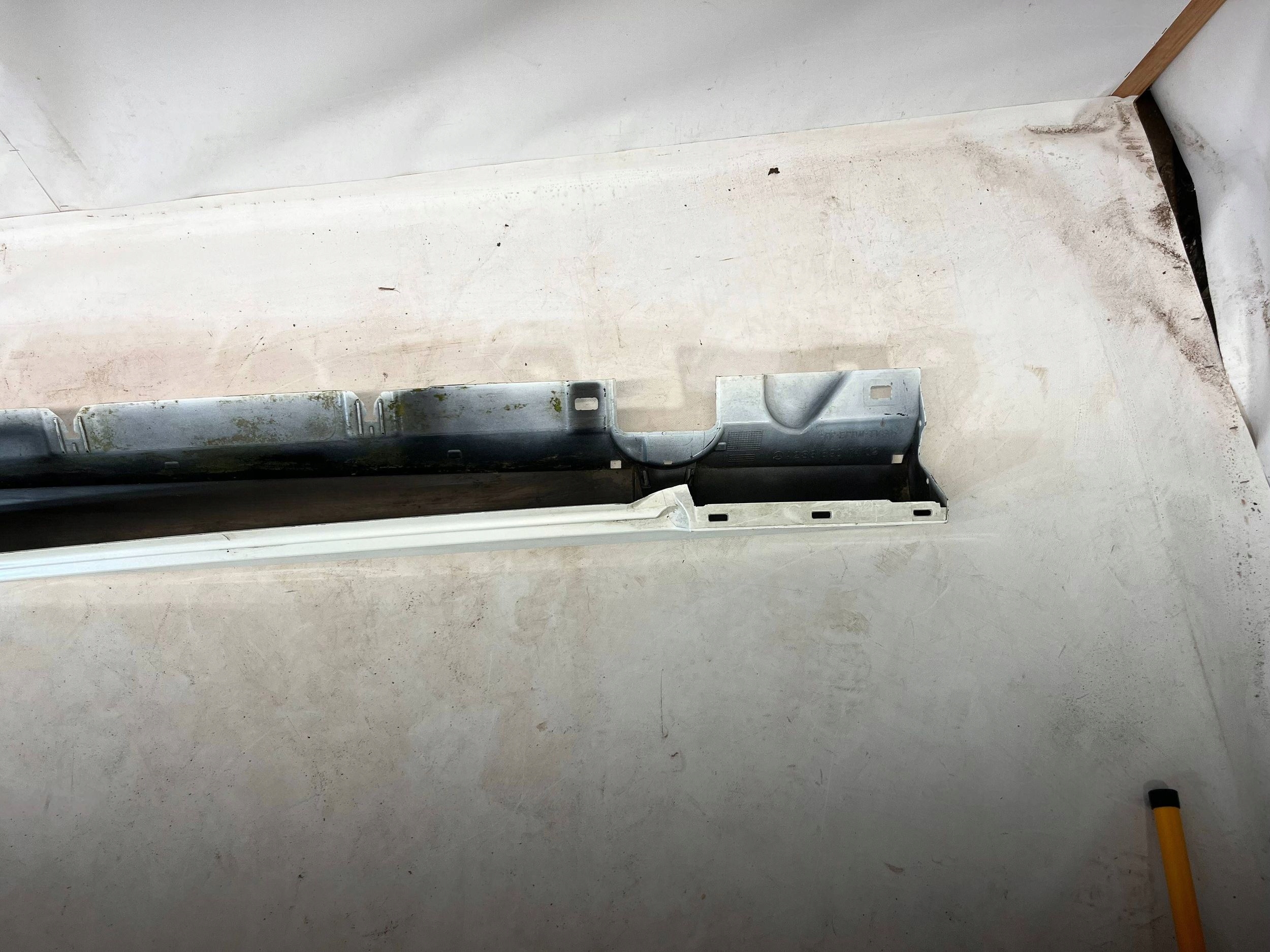 moulding threshold right BIALA Mercedes-Benz E W238 2386907402