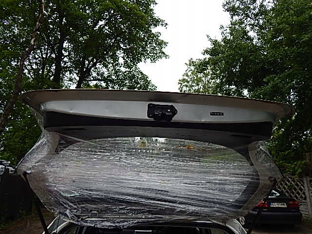 ZAMEK TYLNEJ KLAPY TOYOTA COROLLA E12 01-07 HB