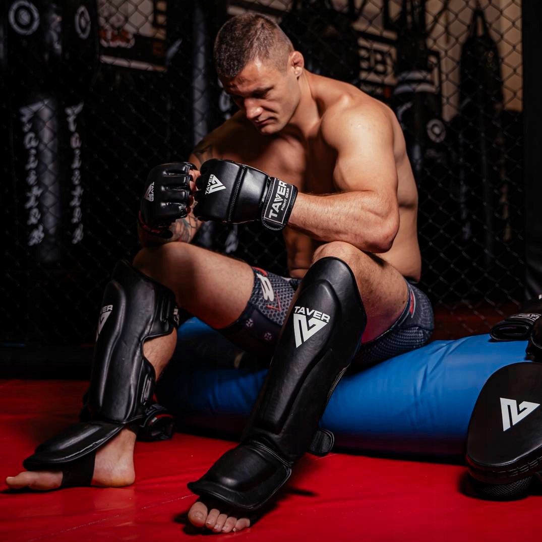 RĘKAWICE DO MMA GRAPPLINGOWE CHWYTNE KRAV MAGA NA WOREK PŁASKIE TAVER - L Kod producenta 5902539013771