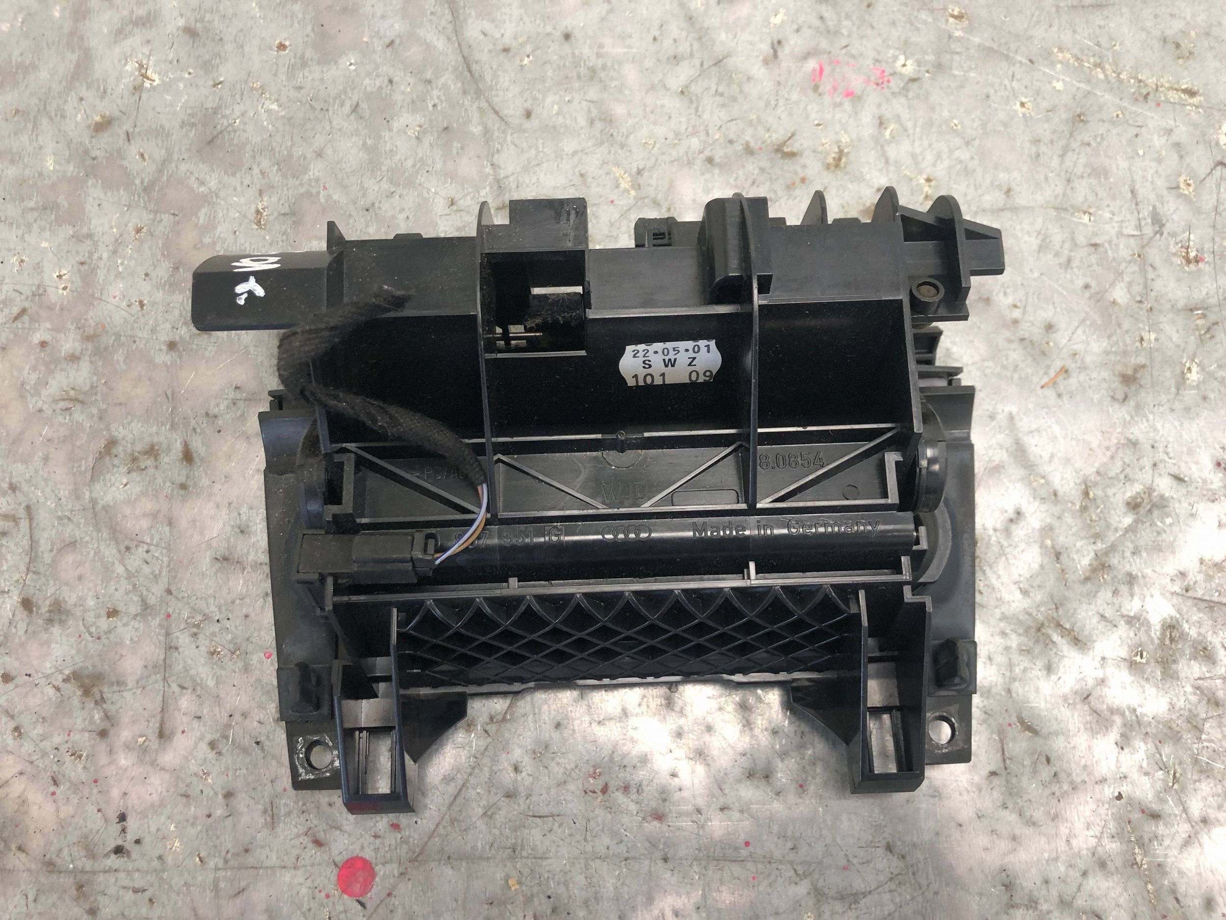 Aschenbecher Handschuhfach AUDI A4 B6 8E0857951G