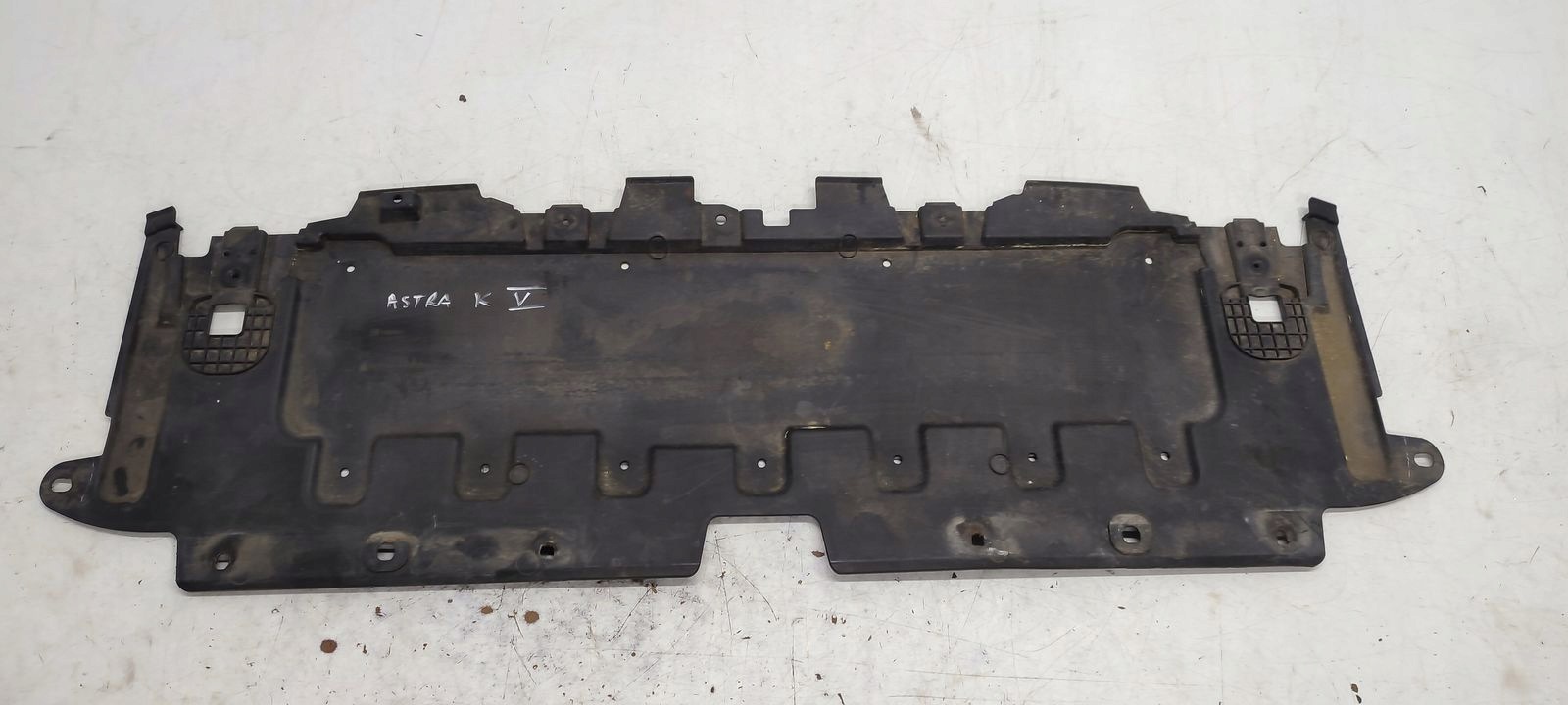 cover below bumper Opel Astra K