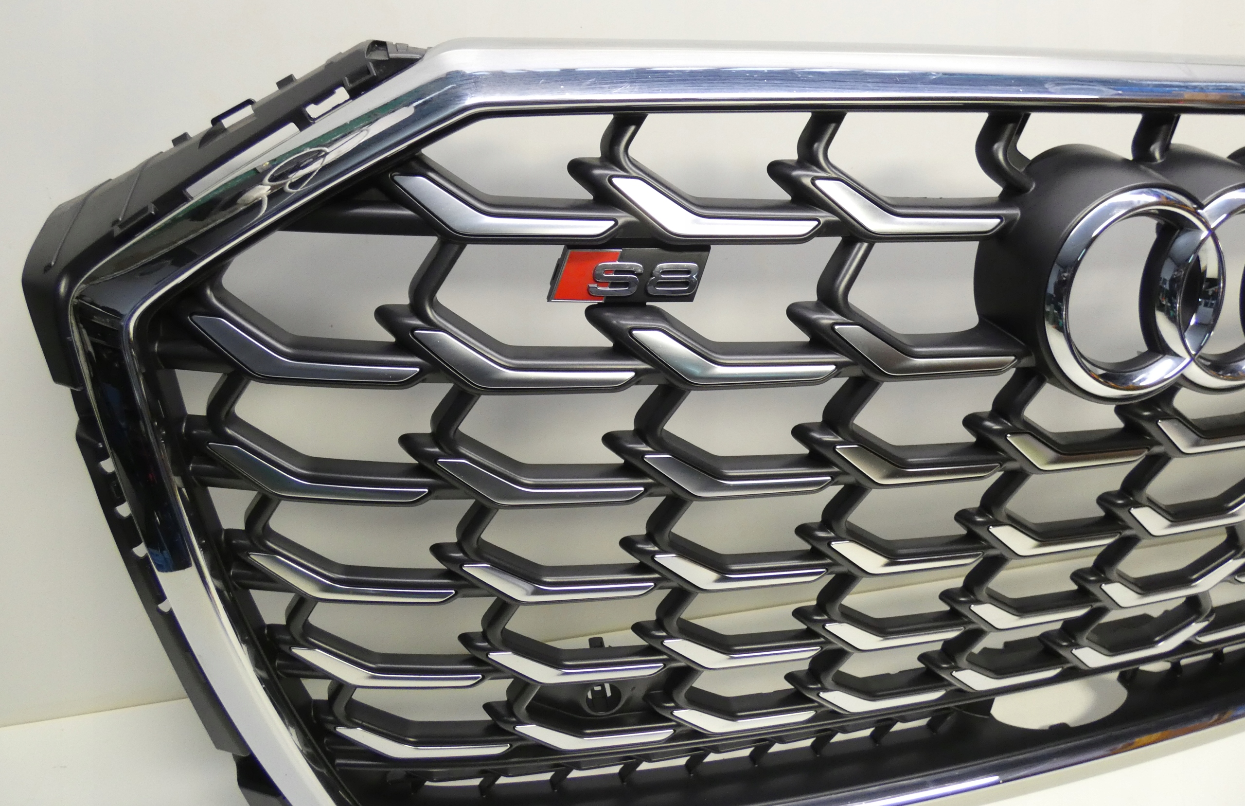 AUDI A8 D5 S8 LIFT 2021- 4N0853651AC GRILL GRIL ATRAPA Numer katalogowy części 4N0853651AC