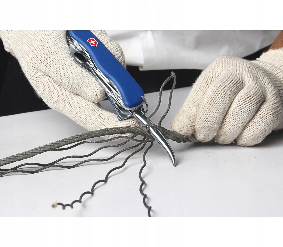 Scyzoryk Victorinox Skipper PRO 0.8503.2MW Model Skipper Pro blue