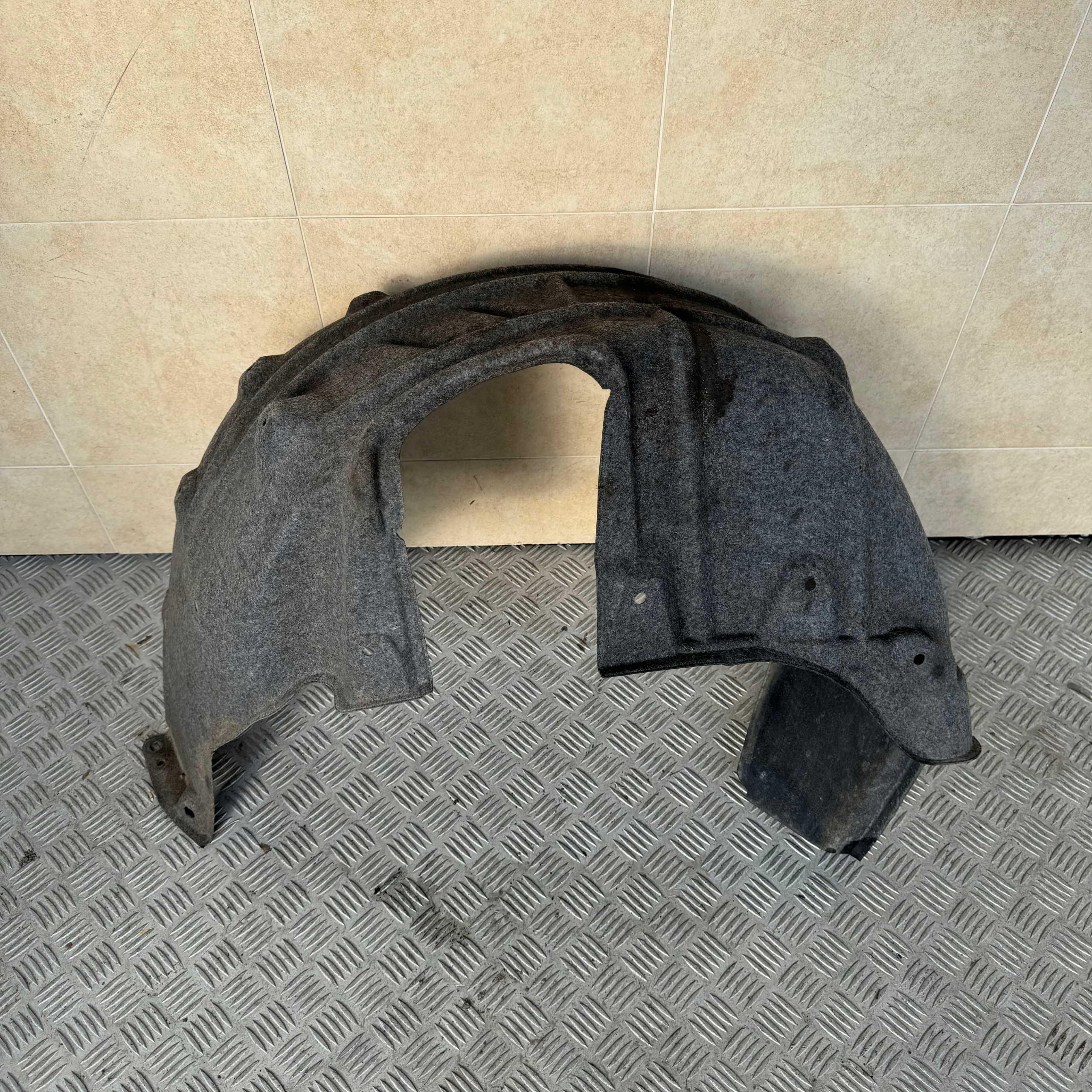 mudguard rear. right LEXUS UX 250H HYBRID