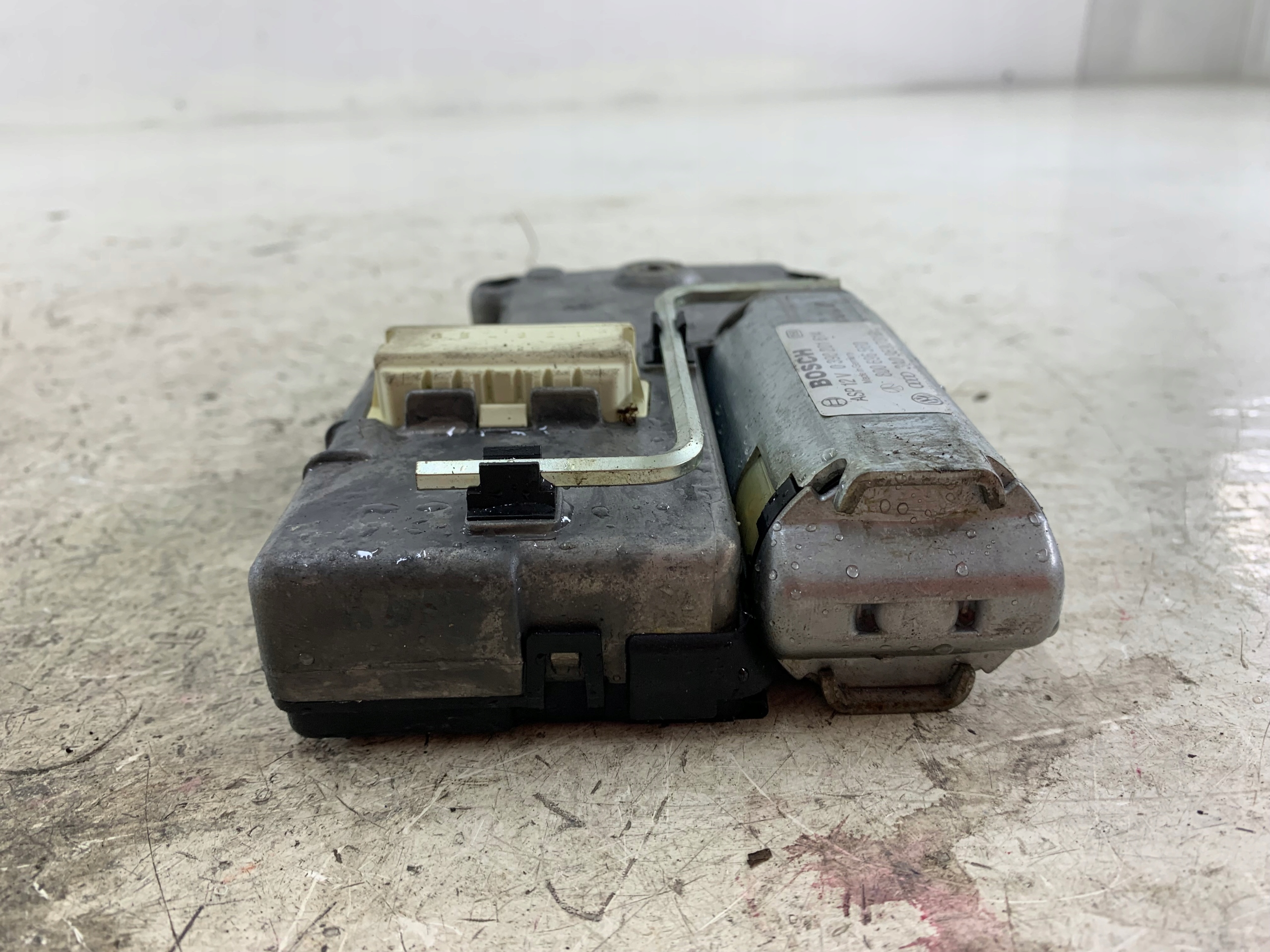 VW GOLF III VENTO motor schiebedach 3A0959731B