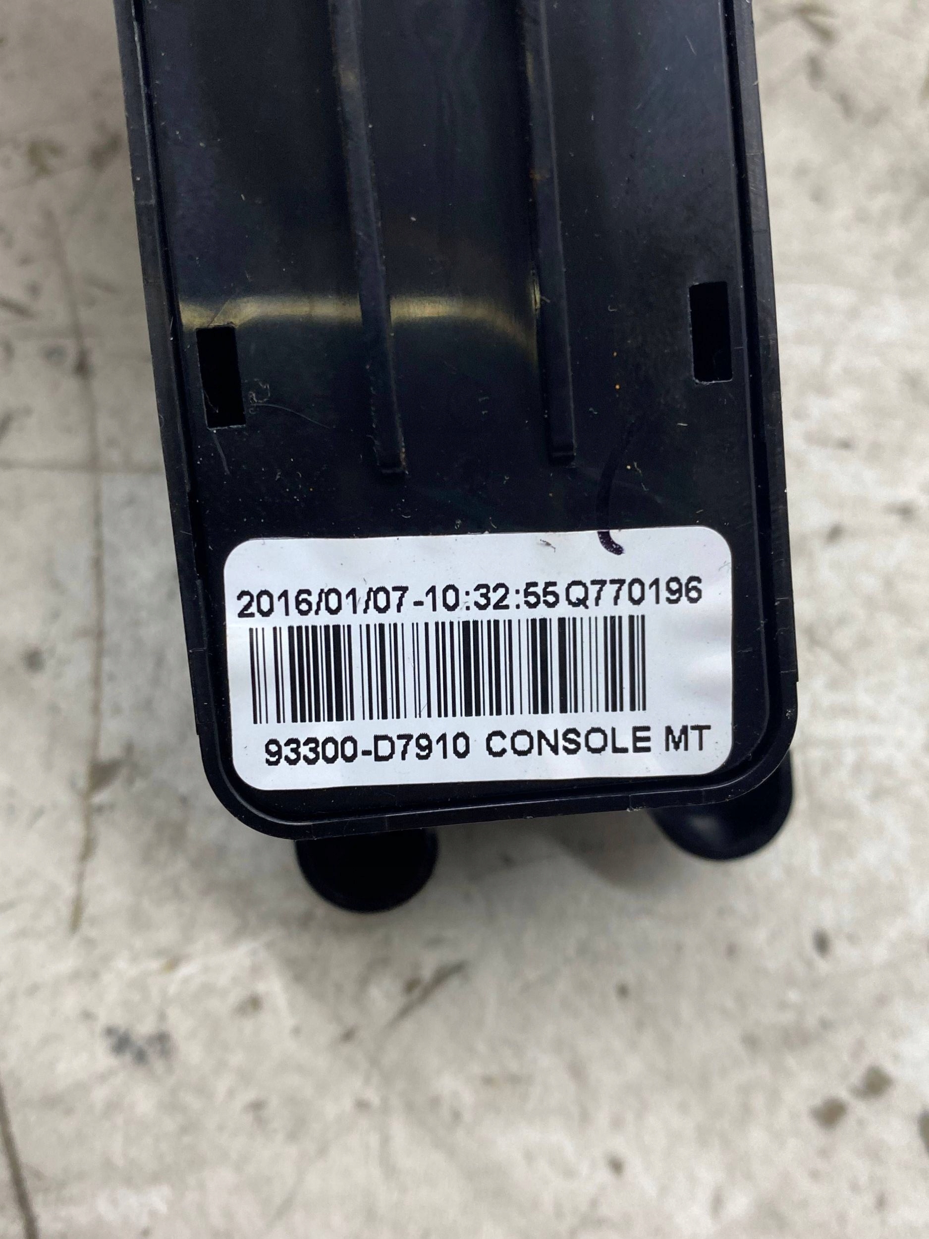 PRZYCISKI control panel 93300-D7910 HYUNDAI TUCSON III (2015-2018)